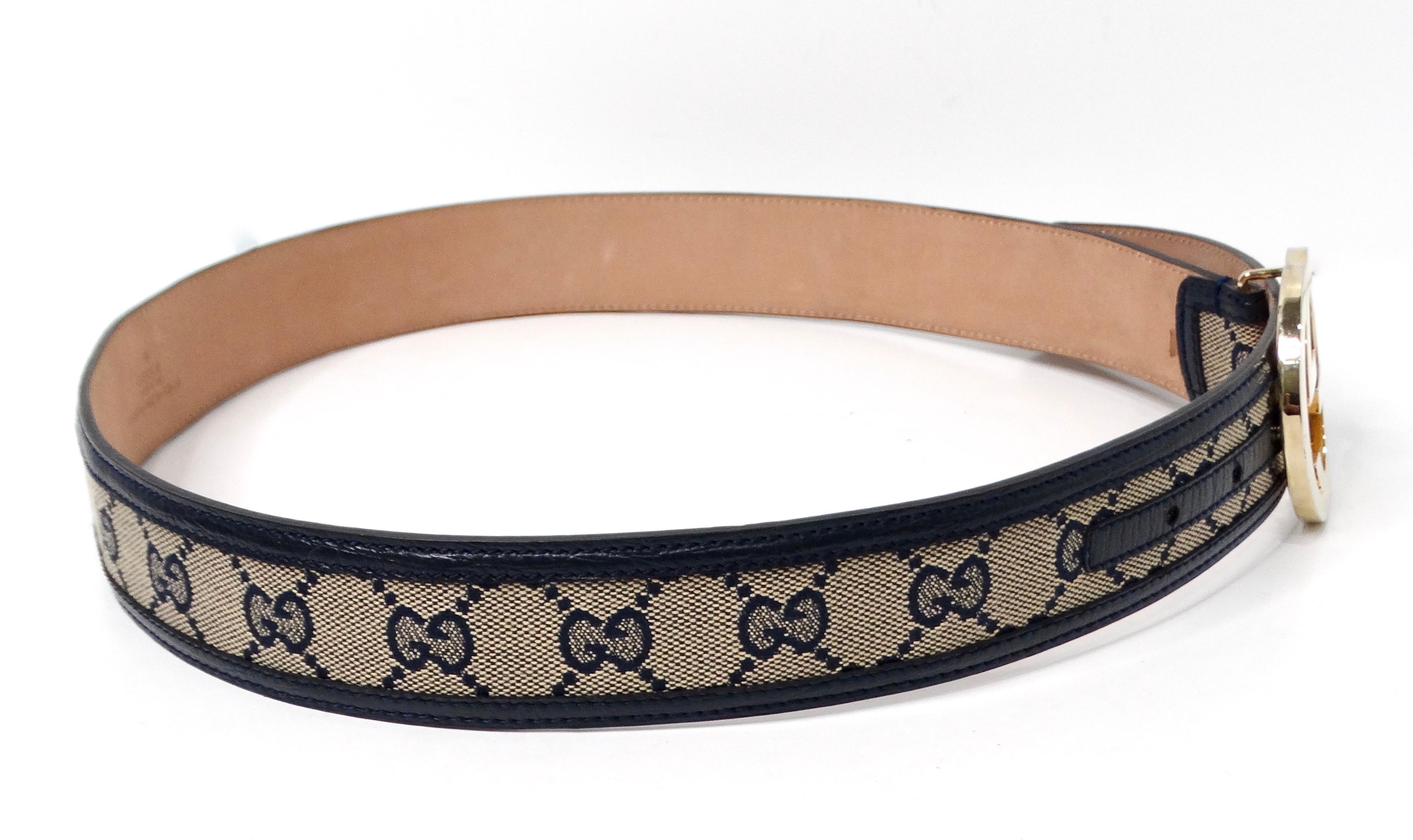 Donna Gucci Cintura in tela e pelle con monogramma GG Supreme Navy e Beige Gold Tone in vendita