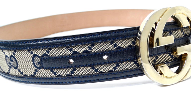 Gucci Navy and Beige Gold Tone- GG Supreme Monogram Canvas  display picture 3