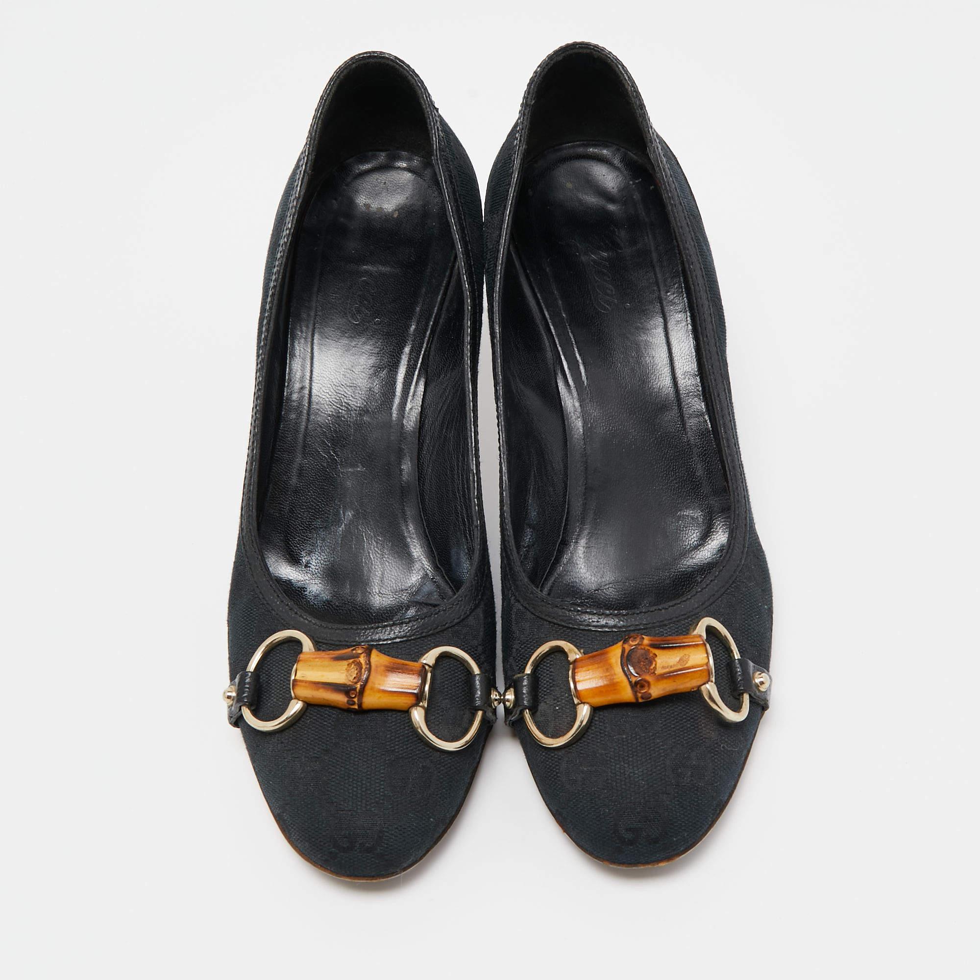 Black Gucci Navy Blue Canvas Bambo Horsebit Pumps Size 39 For Sale