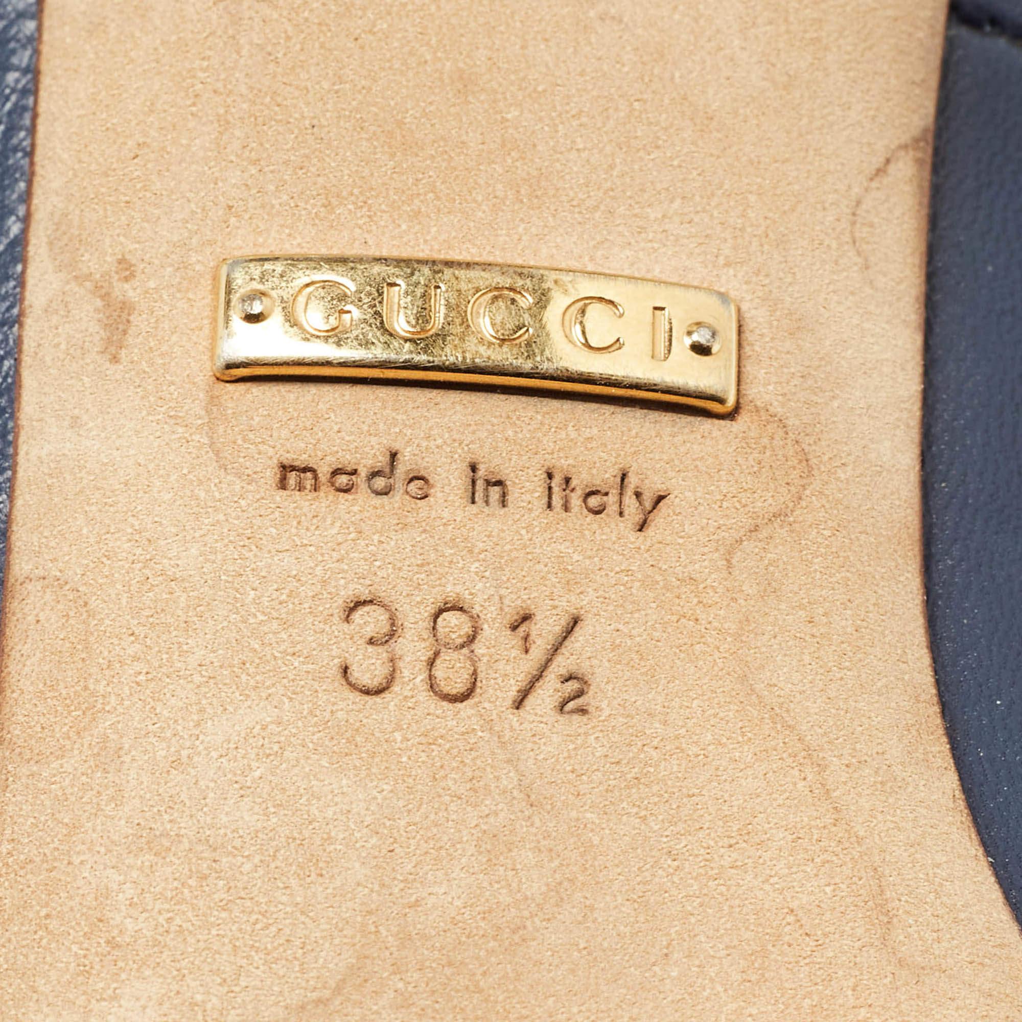 Gucci escarpins à bout pointu en cuir bleu marine, taille 38,5 en vente 3