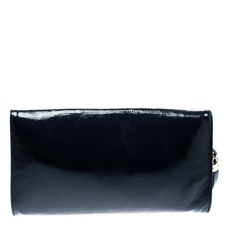 Gucci Navy Blue Leather Soho Clutch For Sale at 1stDibs