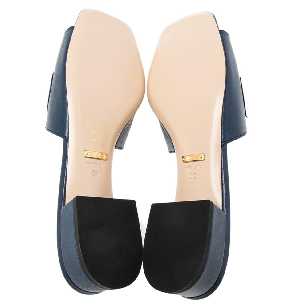 Gucci Navy Blue Leather Zumi GG Interlocking Slide Sandals Size 39 In New Condition In Dubai, Al Qouz 2