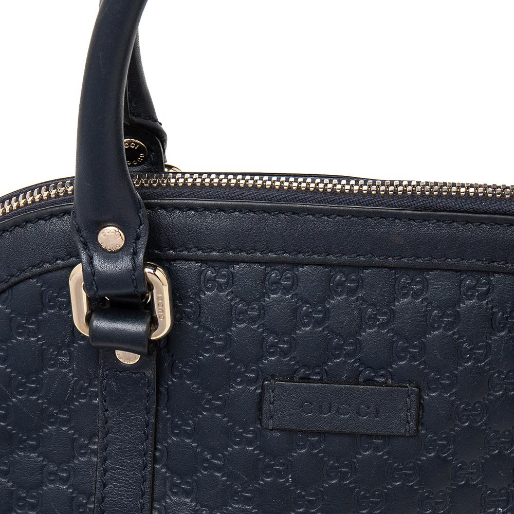 Gucci - Mini sac à dôme en cuir microguccissima bleu marine 1