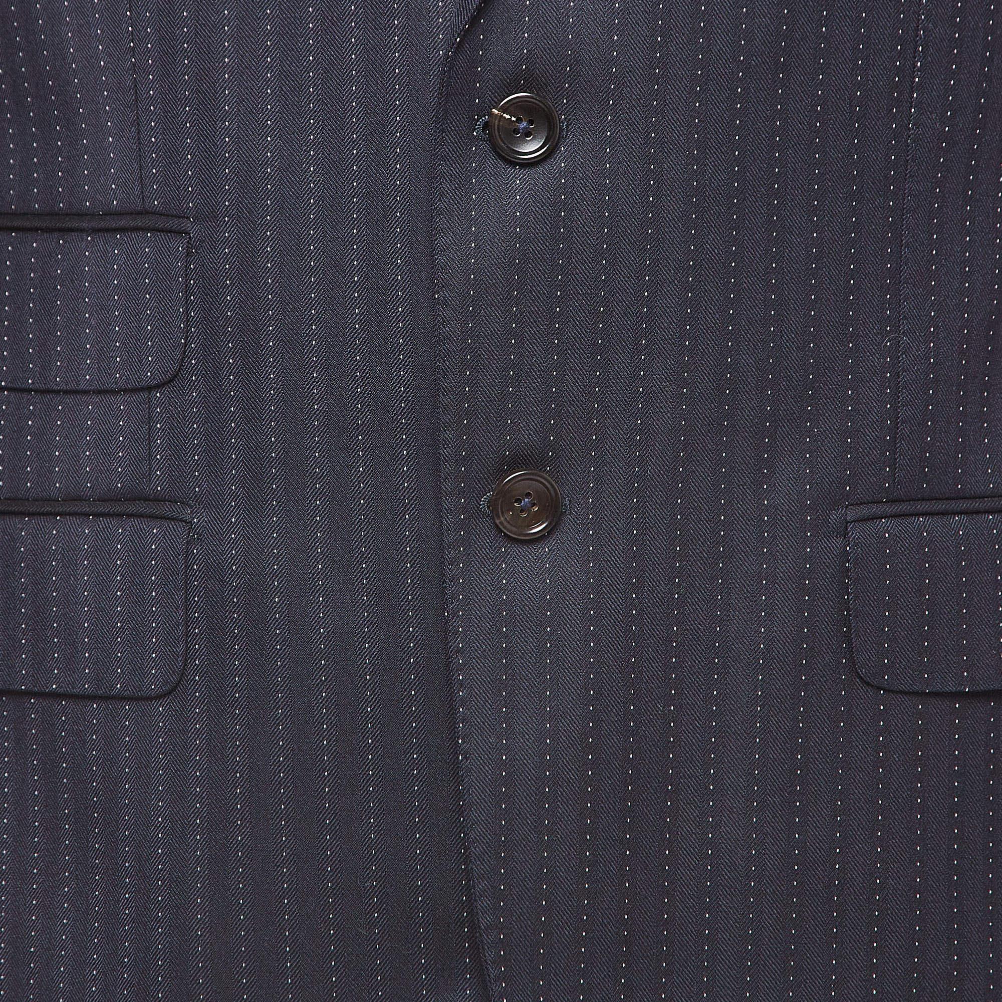 Gucci Navy Blue Pinstripe Wool Single Breasted Suit L In Excellent Condition In Dubai, Al Qouz 2