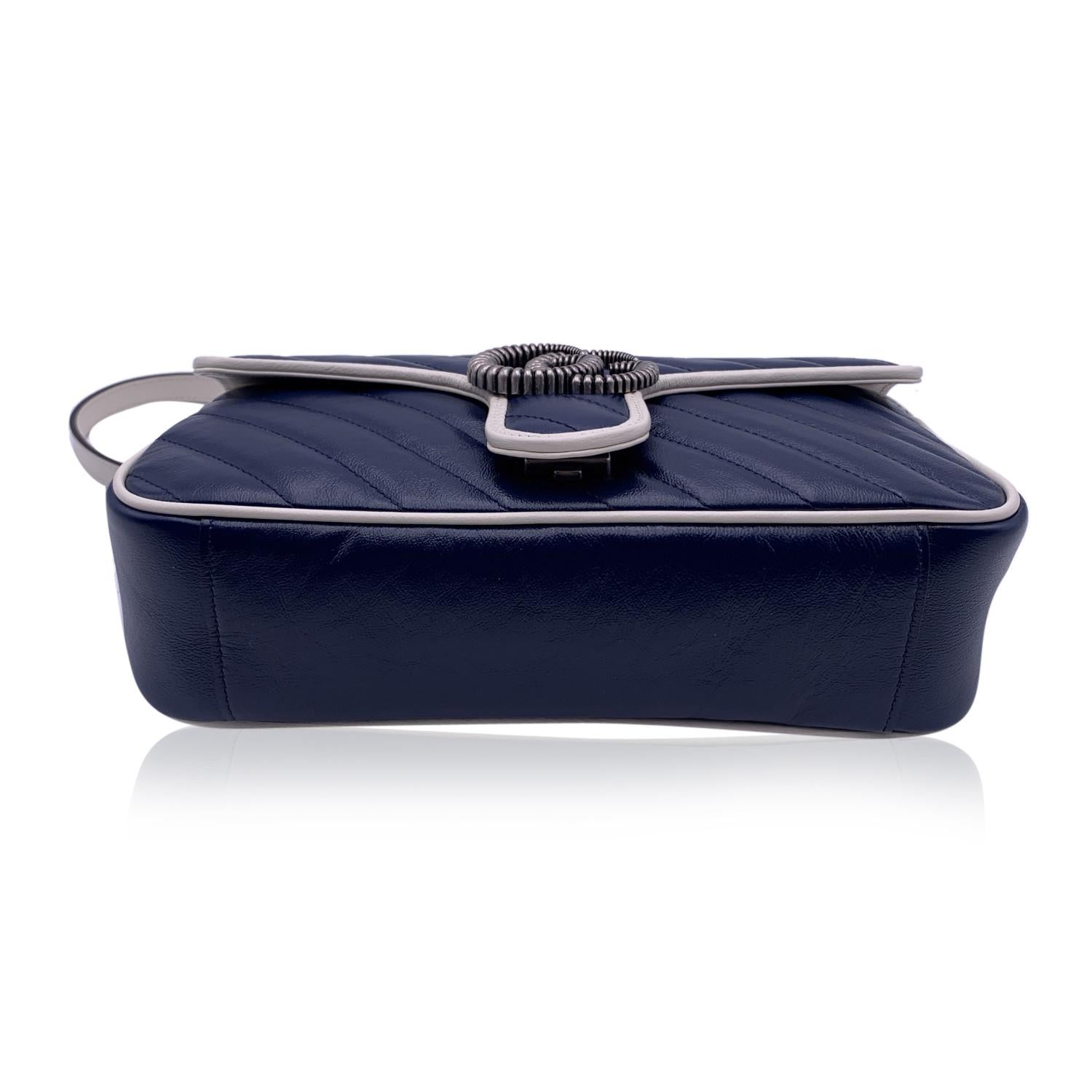Gucci Navy Blue Quilted Leather Small Marmont Shoulder Bag In New Condition In Rome, Rome