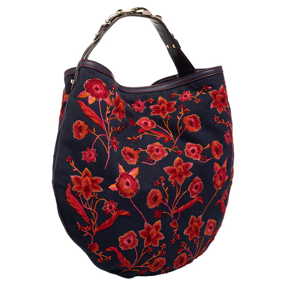 Gucci Navy Blue/Red Floral Embroidered Canvas And Leather Wave Hobo at ...