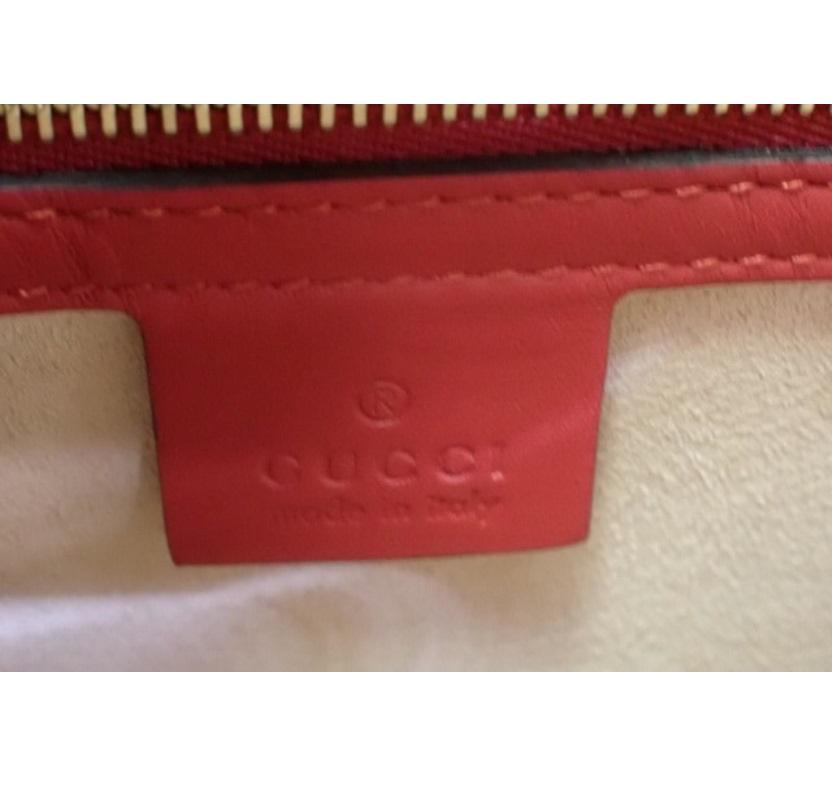 Gucci Navy Blue/Red GG Supreme Canvas Top Handle Shoulder Bag For Sale 5
