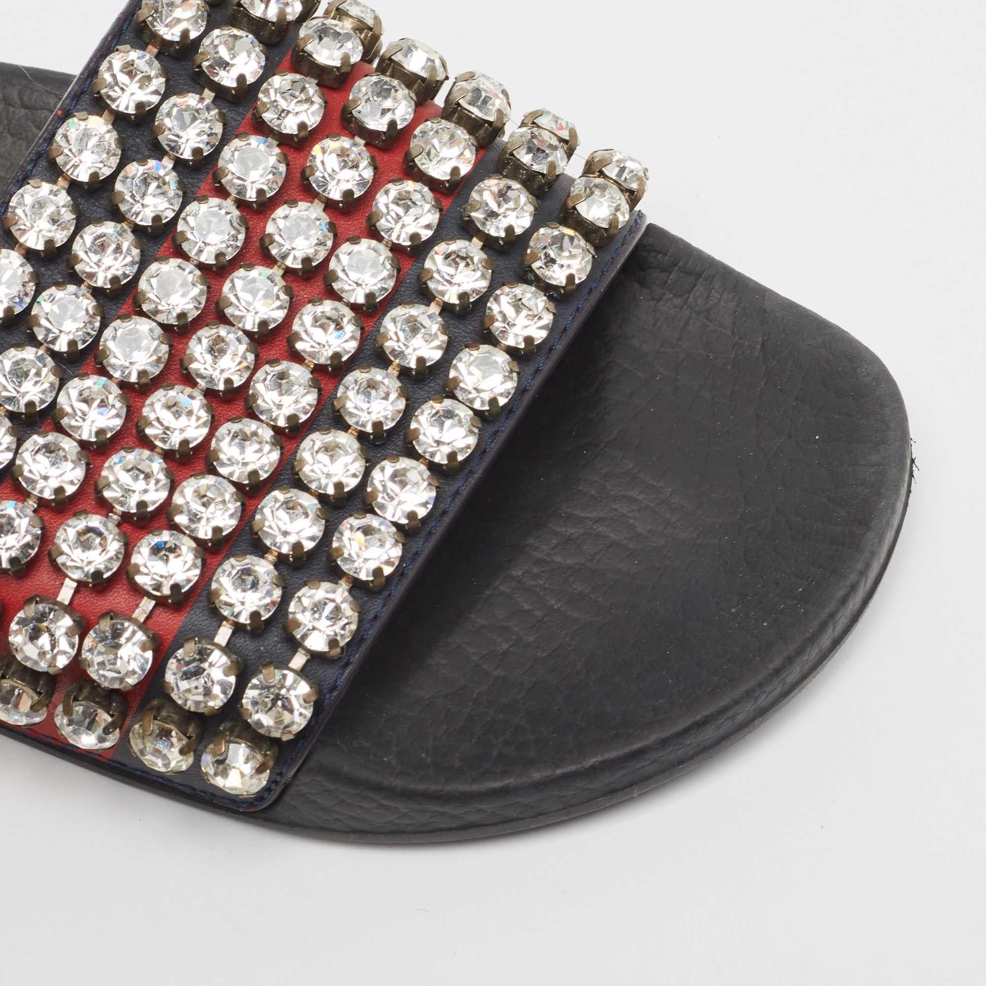 Gucci Azul Marino/Rojo Web Cuero Cristal Embellished Slides Talla 35 en venta 3