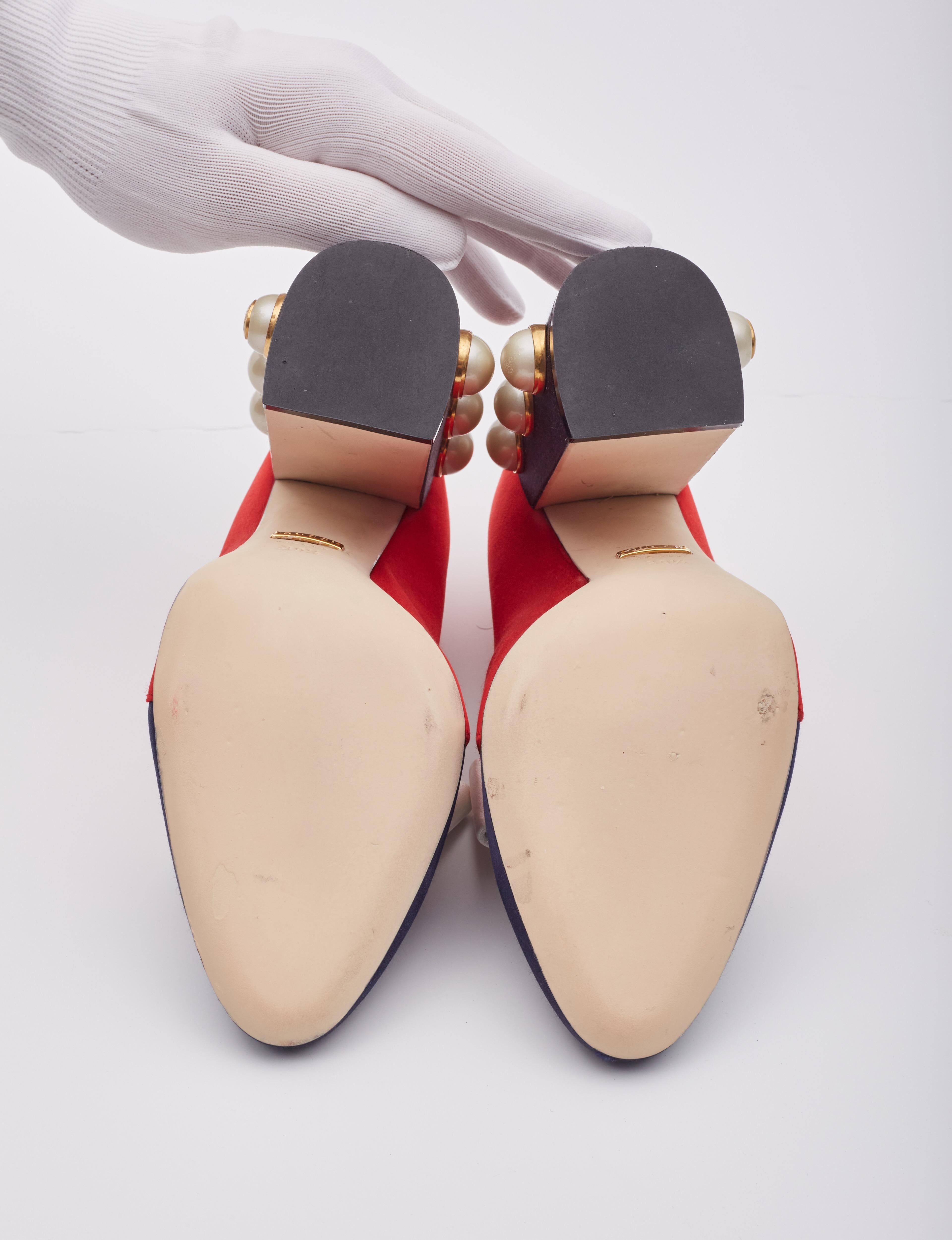 Gucci Navy Blue Satin Pearl Studded Luna Bow Pumps (EU 39.5) 1