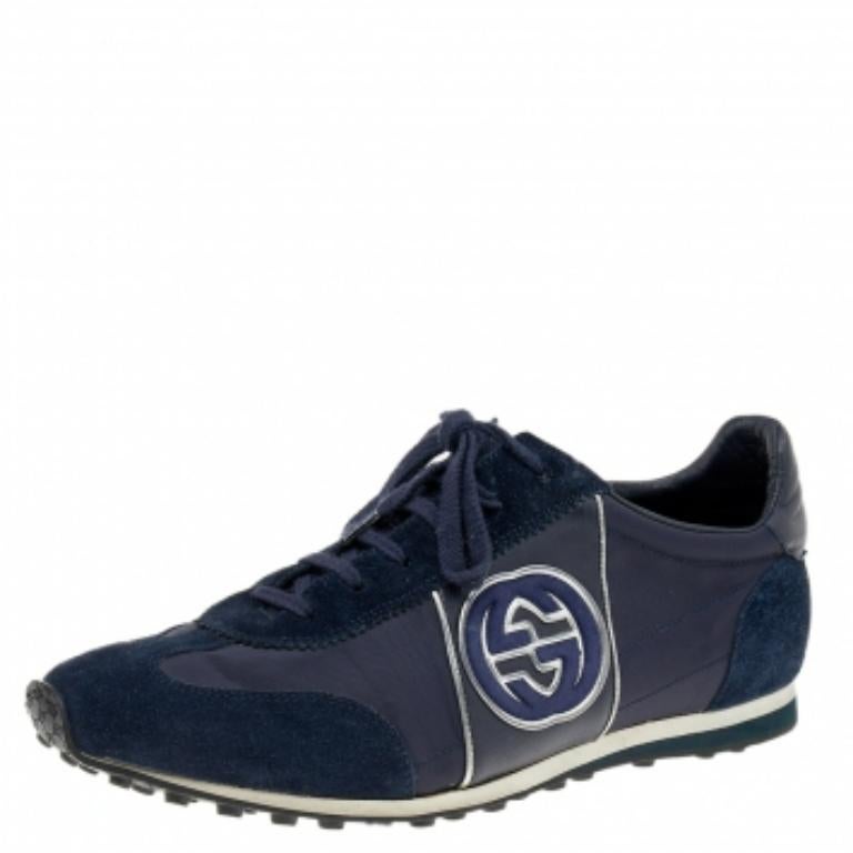 Gucci - Baskets basses en daim et nylon bleu marine, taille 42,5 en vente 1
