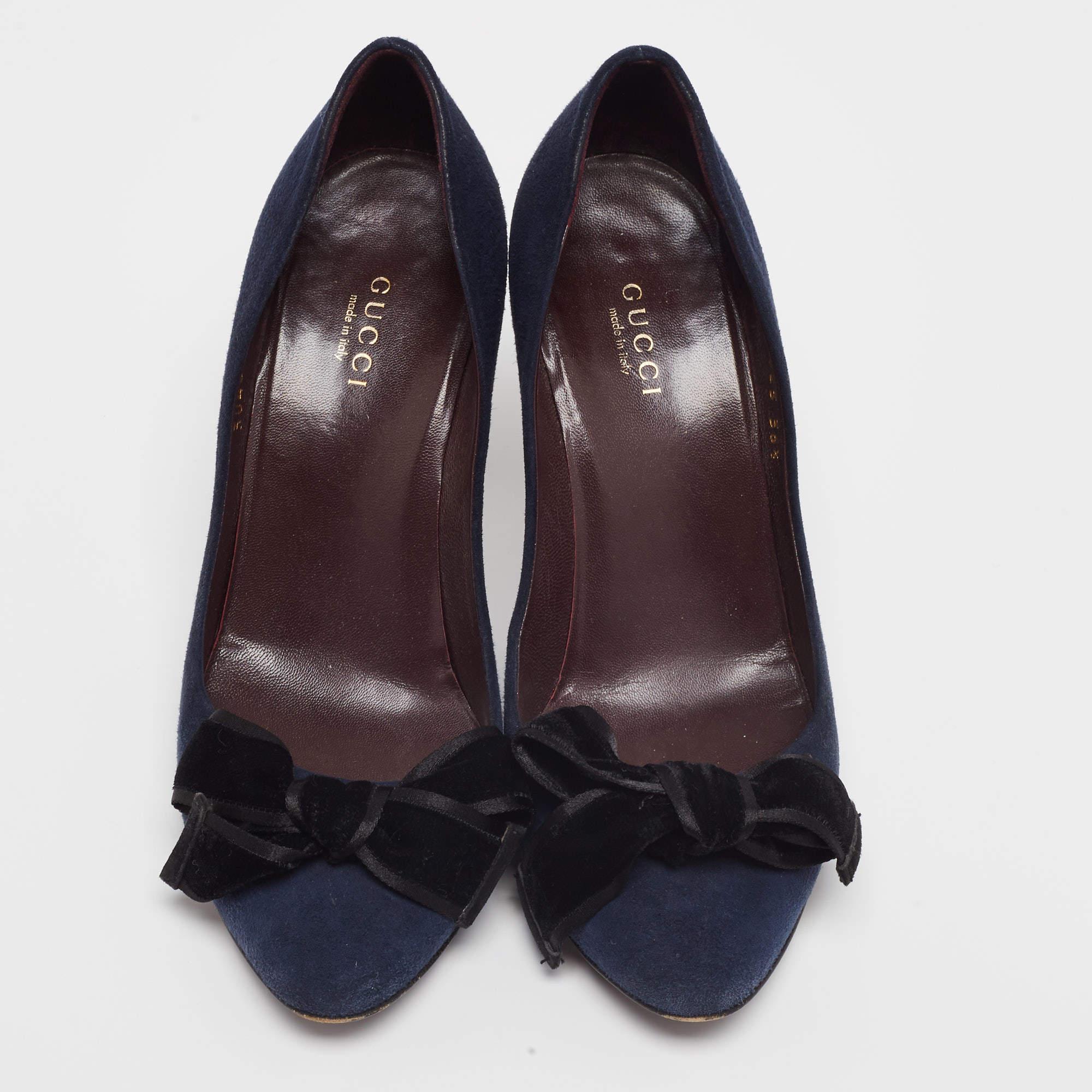 Black Gucci Navy Blue Suede Bow Round Toe Pumps Size 36.5