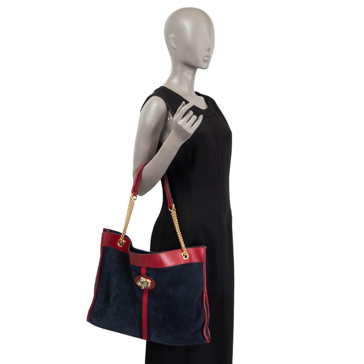 GUCCI - Sac à bandoulière RAJA LARGE TOTE en daim bleu marine et cuir rouge en vente 4