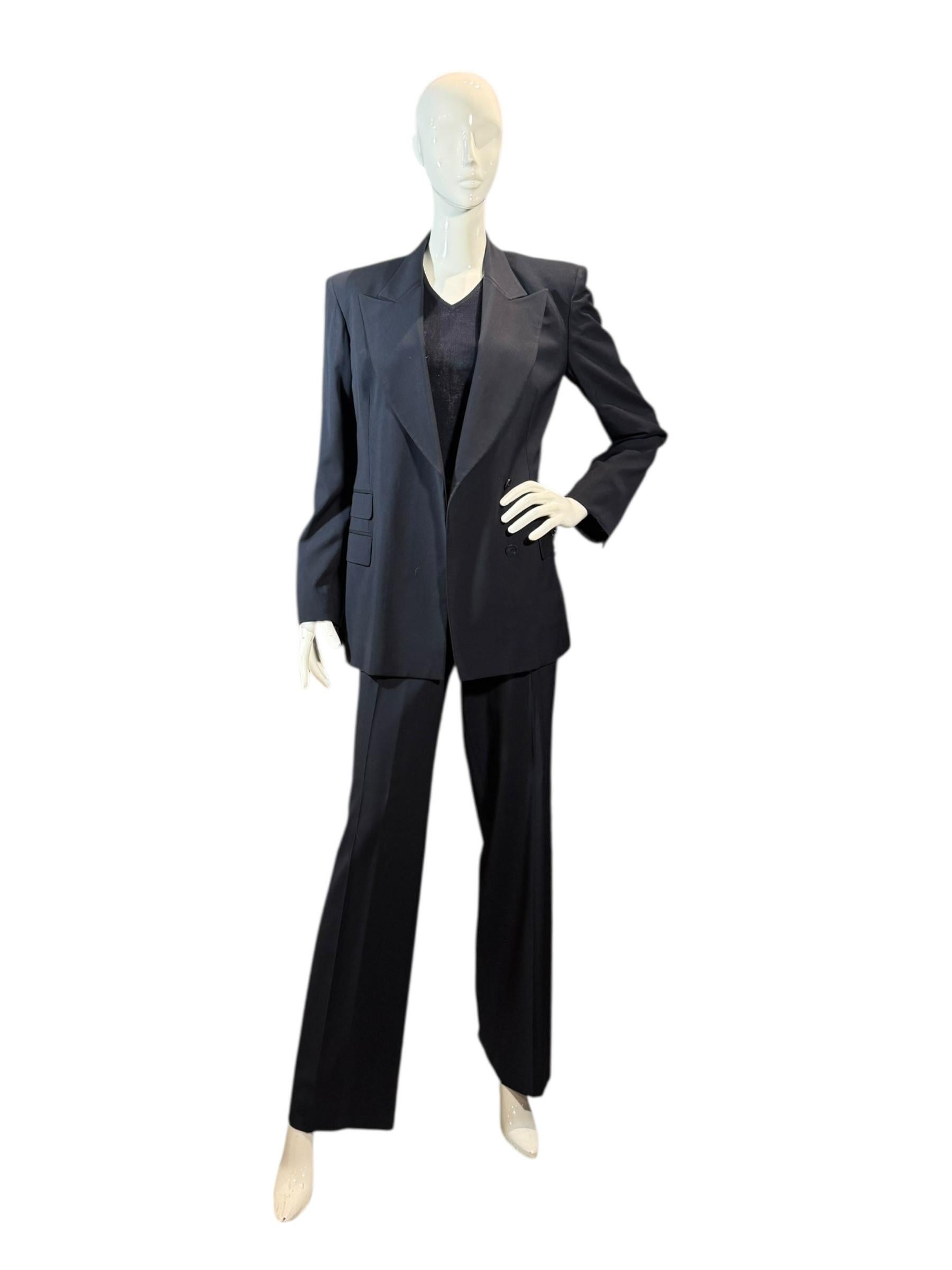 Gucci Navy Double-Breasted Power Suit, Tom Ford Era, Circa 1996 en venta 3