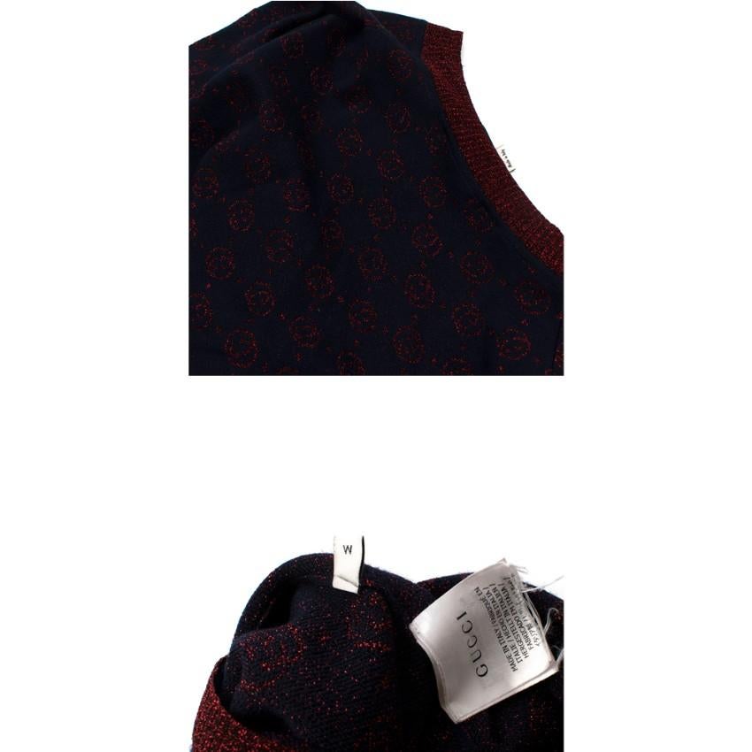 Marineblaue & rote Lurex-Strickjacke mit V-Ausschnitt und Intarsien-Monogramm von Gucci - US 6 5