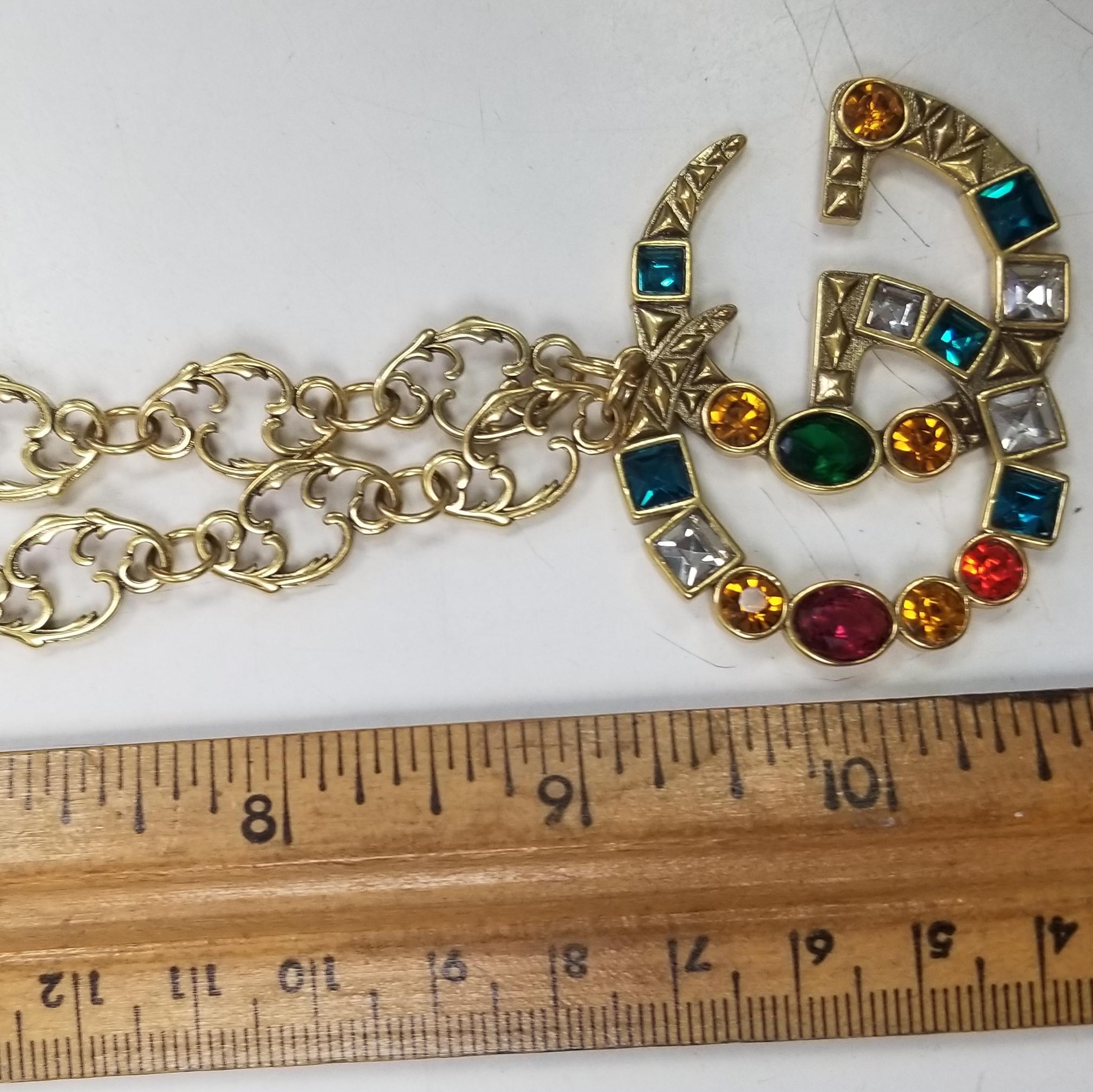 Gucci Necklace, Bracelet & Earrings Set Marmont GG Crystal and Gold Plated In Excellent Condition In Los Angeles, CA