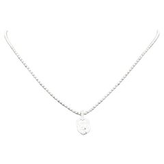 GUCCI Collier en or blanc et diamants