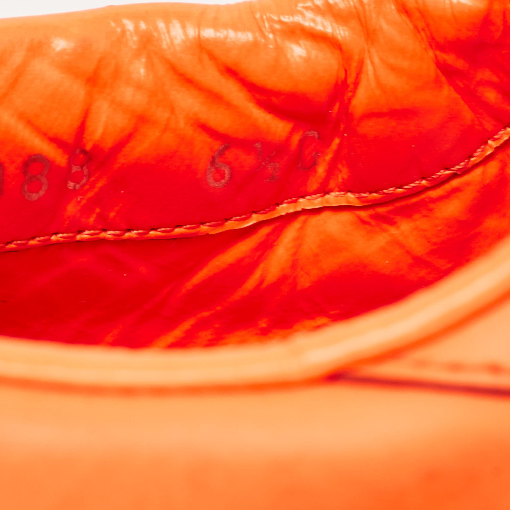 Gucci Neon Orange Perforated Leather Low Top Sneakers Size 40.5 For Sale 6