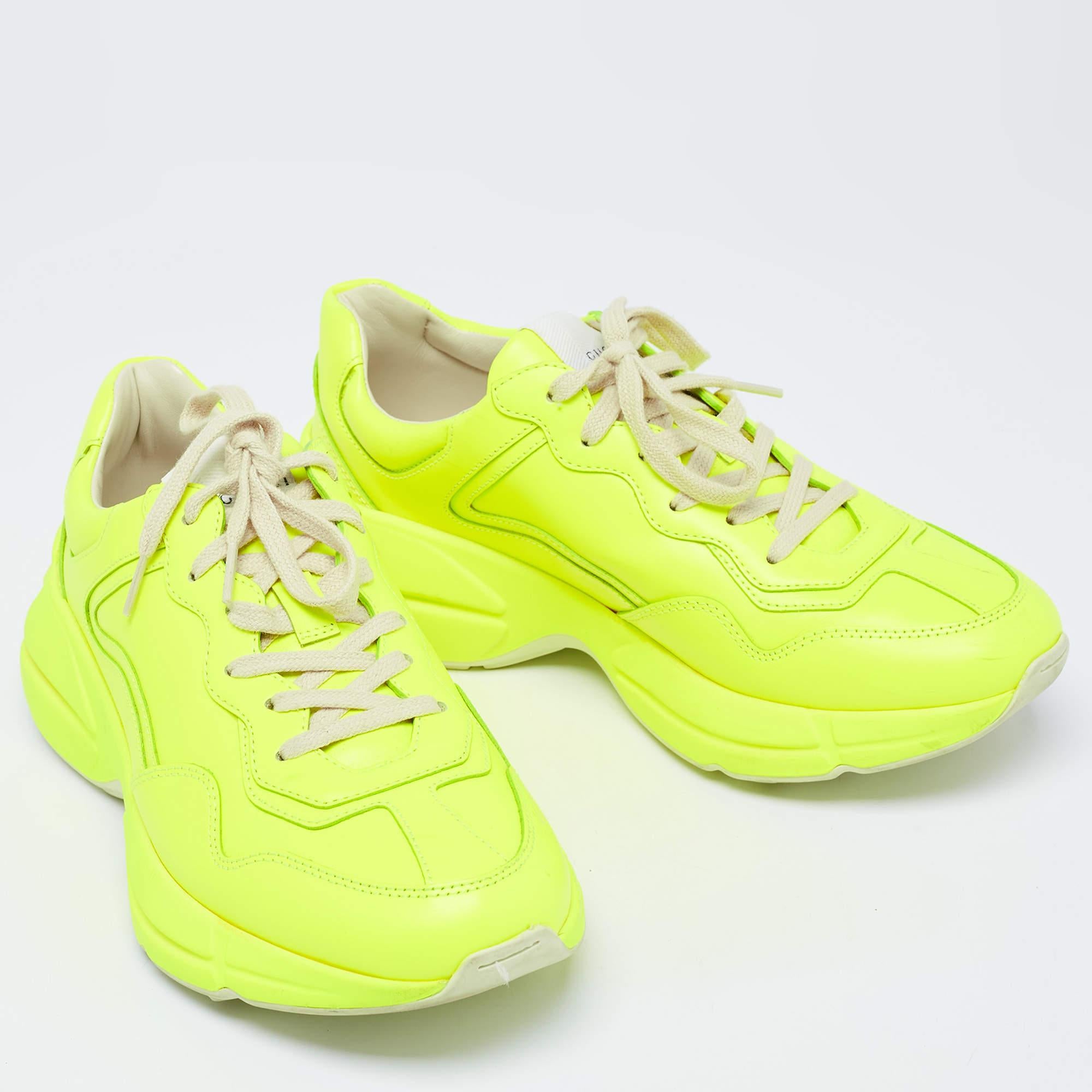 Gucci Neon Yellow Leather Rhyton Sneakers Size 39 In Good Condition For Sale In Dubai, Al Qouz 2