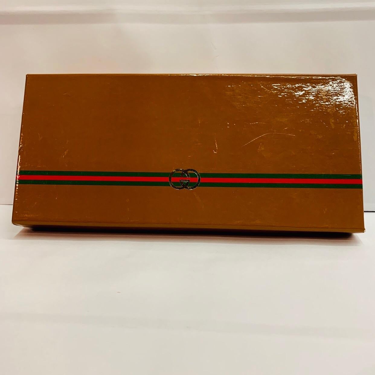 GUCCI Never used authentic vintage playing cards with original box as shown.
