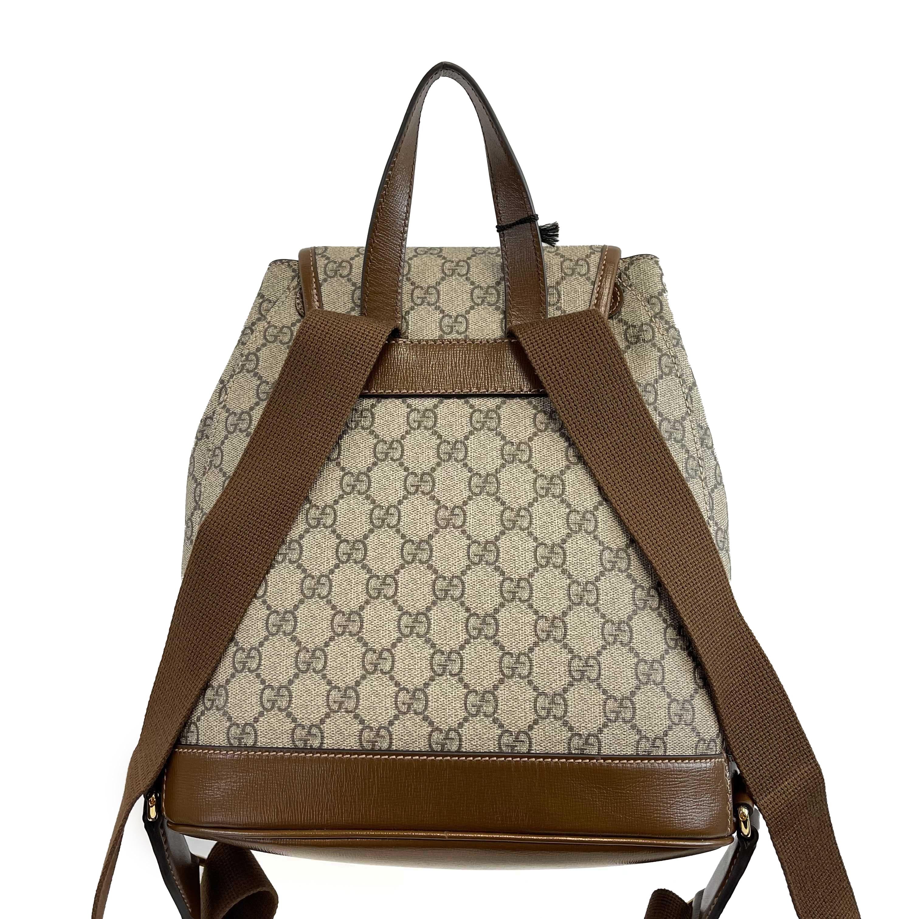 Gucci - NEW Backpack With Interlocking G - Beige / Brown Monogram Backpack

DESCRIPTION

Beige and ebony GG Supreme canvas
Brown leather details
Brown leather top handle
Gold hardware
Oval leather Interlocking G tag
Cotton linen interior
1 interior