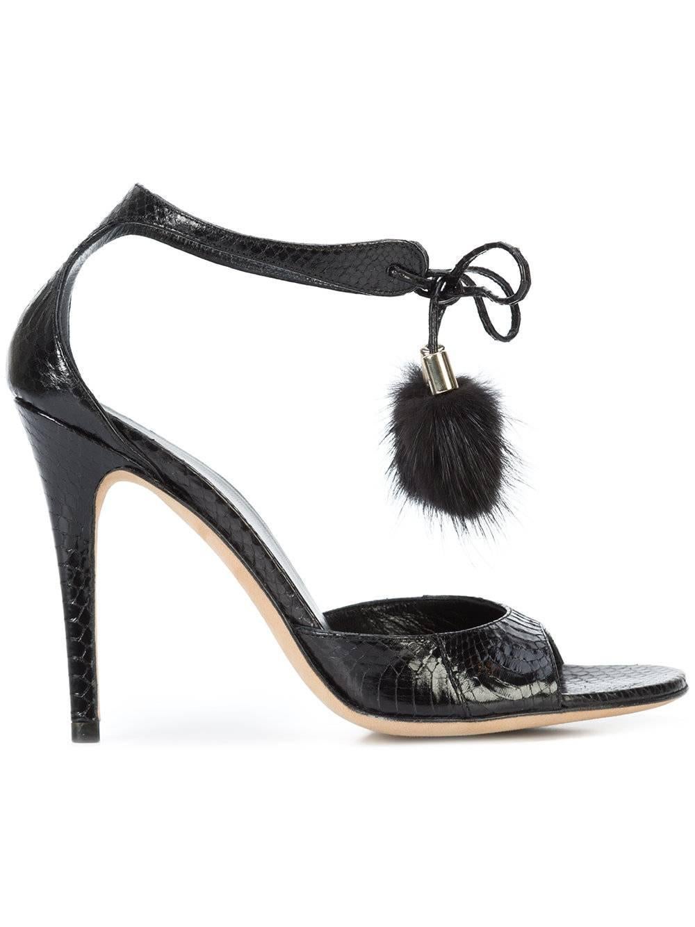 Gucci New Black Embossed Snakeskin Fur Pom Pom Evening Sandals Heels in Box In New Condition In Chicago, IL