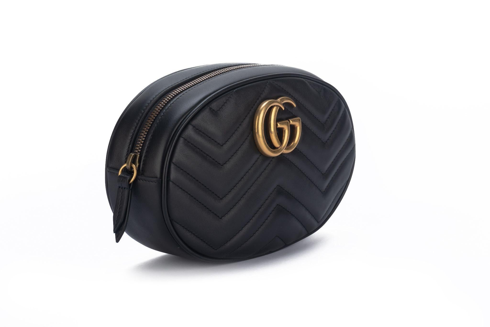Gucci New Black Gold Marmont Fanny Pack For Sale at 1stDibs