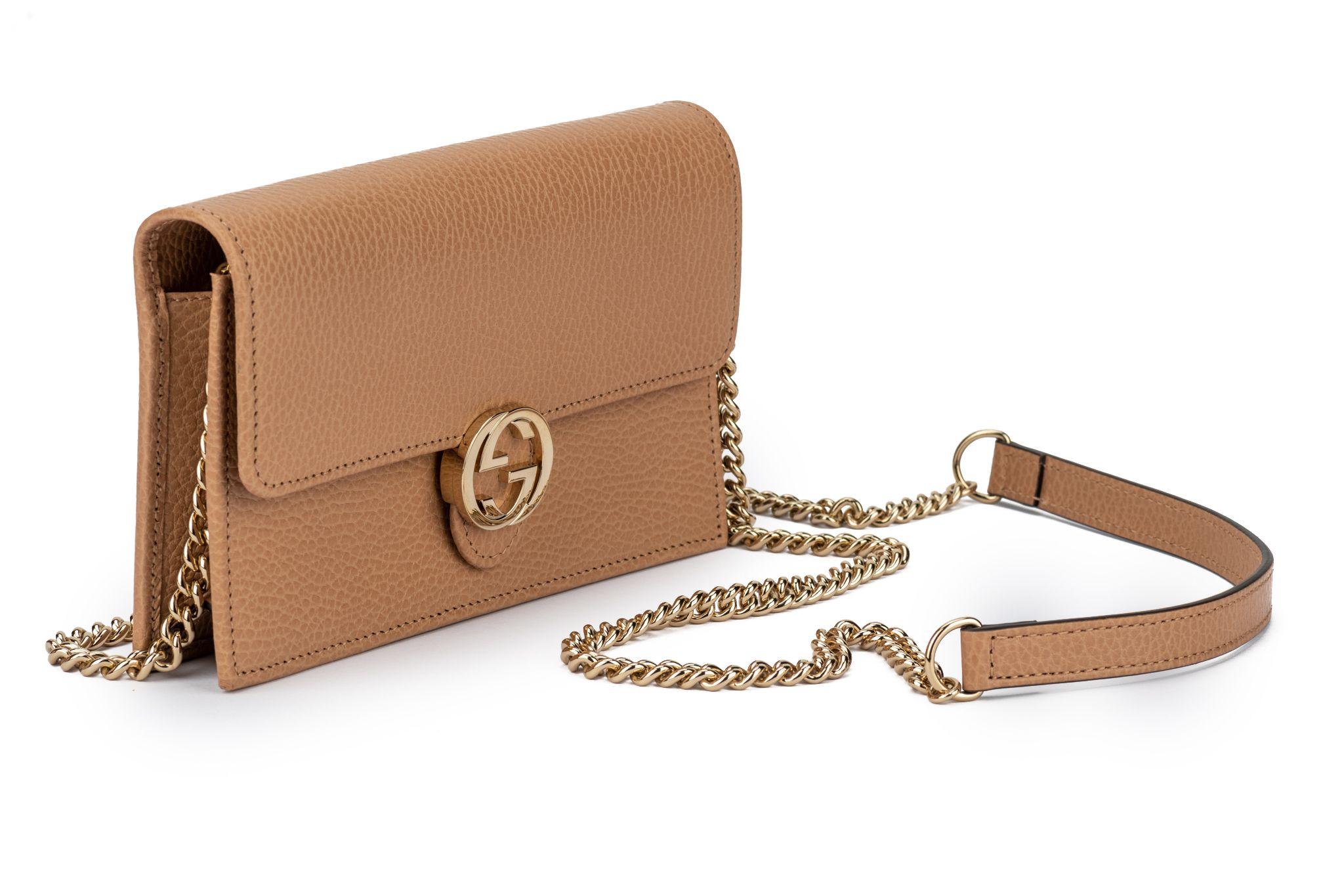 Gucci New Camel Leather Cross Body/Clutch Bag For Sale 10