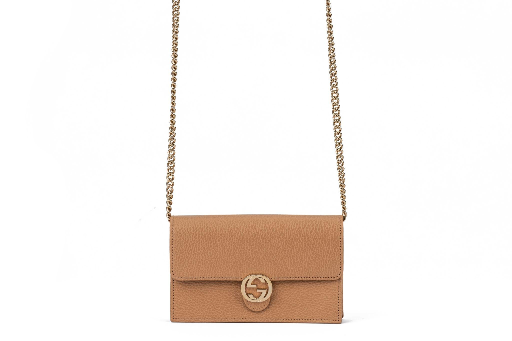 Gucci New Camel Leather Cross Body/Clutch Bag For Sale 12