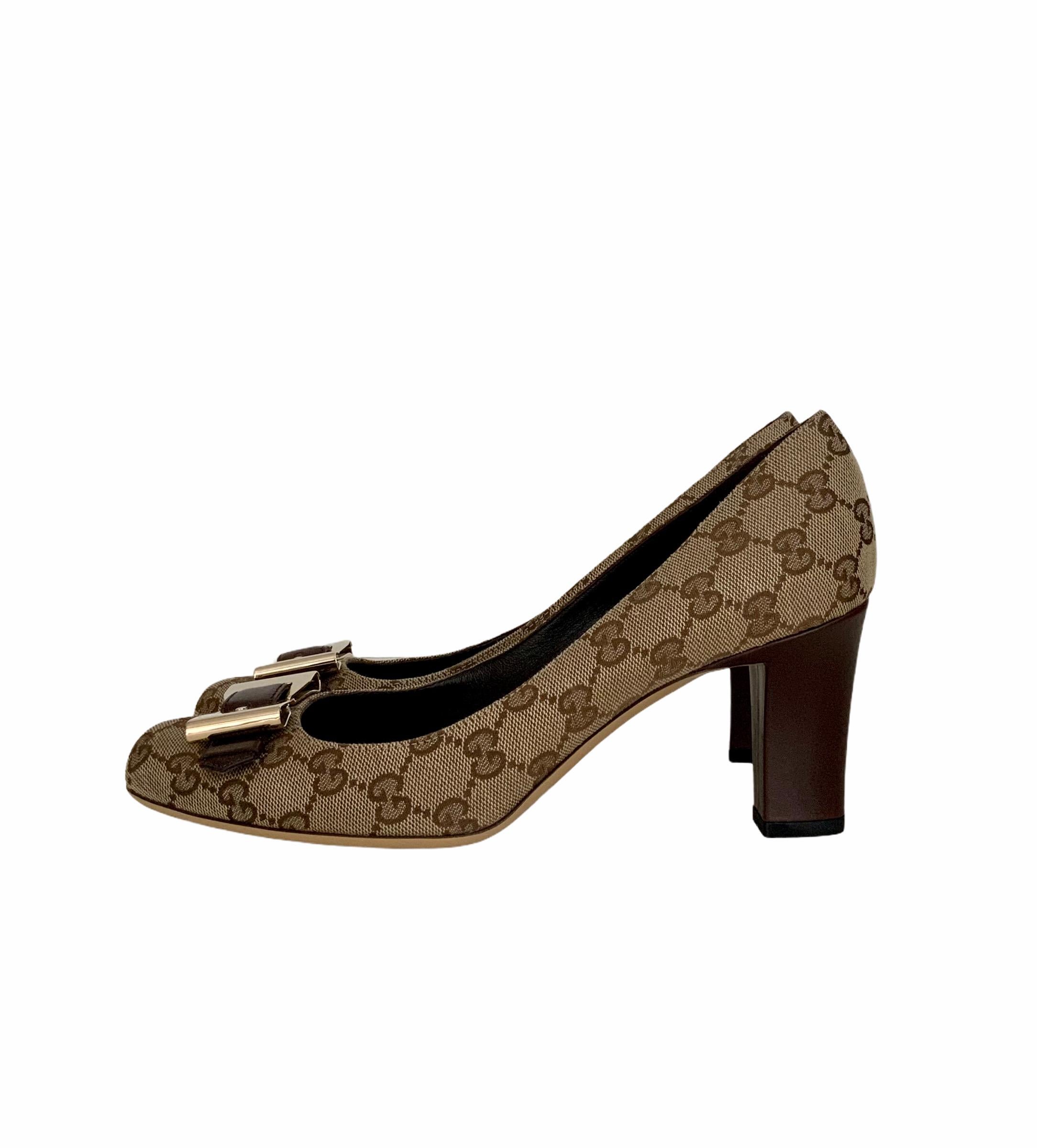 Women's Gucci New GG Canvas Buckle Bow Pumps