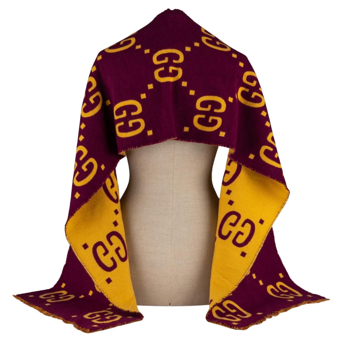 Stola in lana jacquard di Gucci &New GG