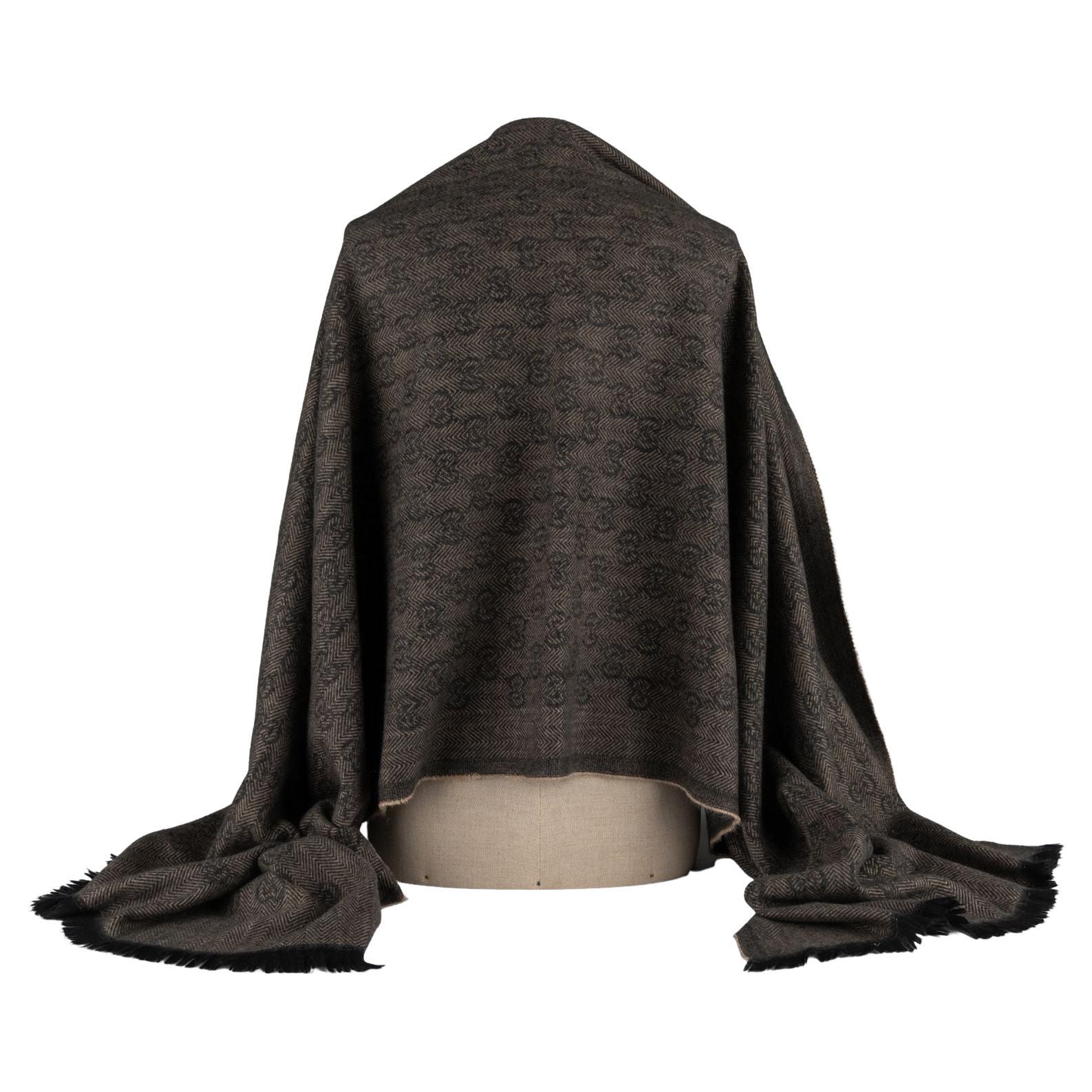 Chal de lana Gucci New GG Logo Print
