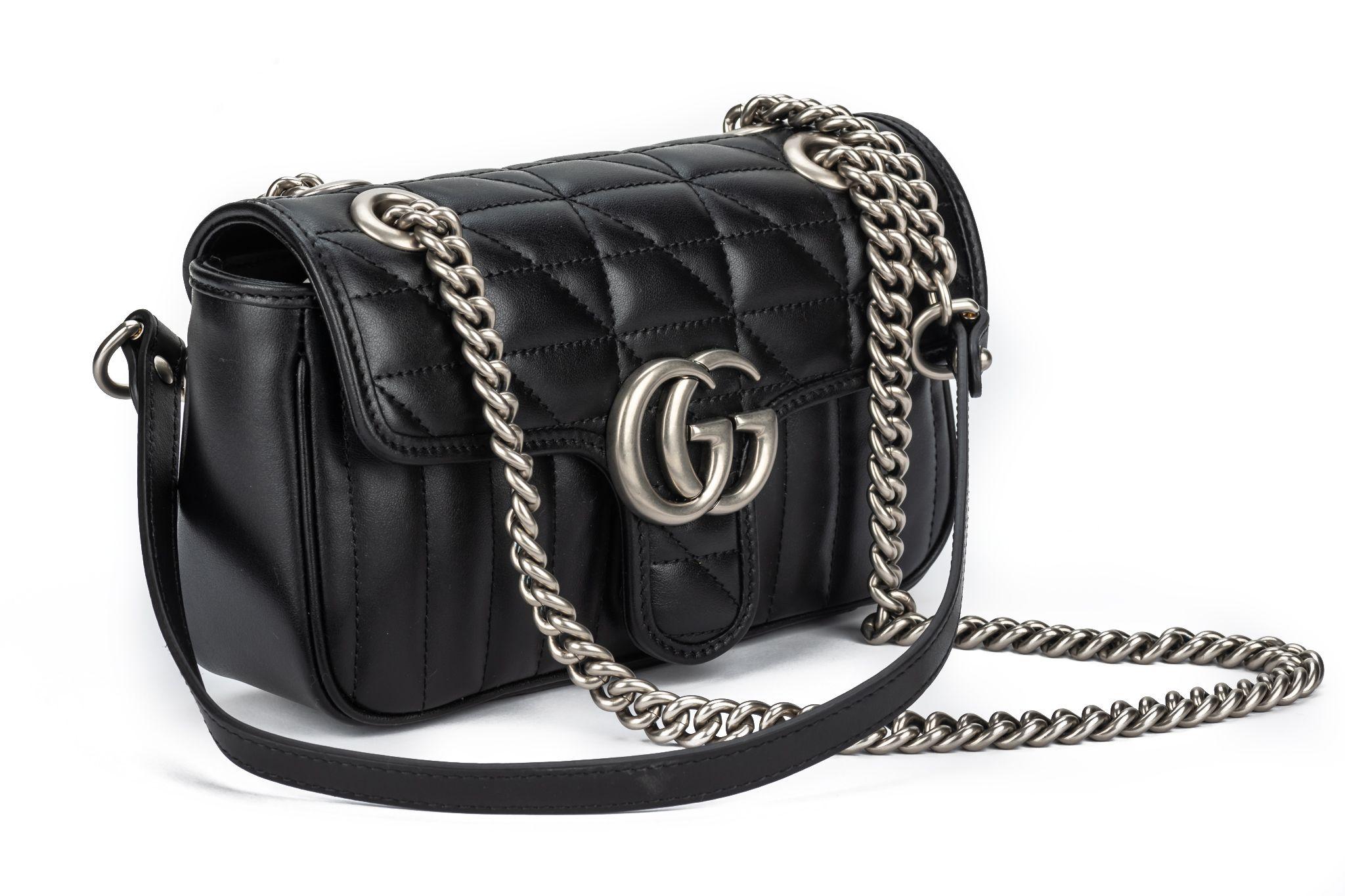 Gucci New Marmont Small Shoulder Bag In New Condition For Sale In West Hollywood, CA