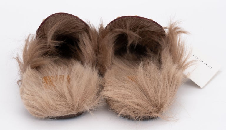 Gucci New Men Size 6 Maroon Furry Slides For Sale at 1stDibs  display picture 1