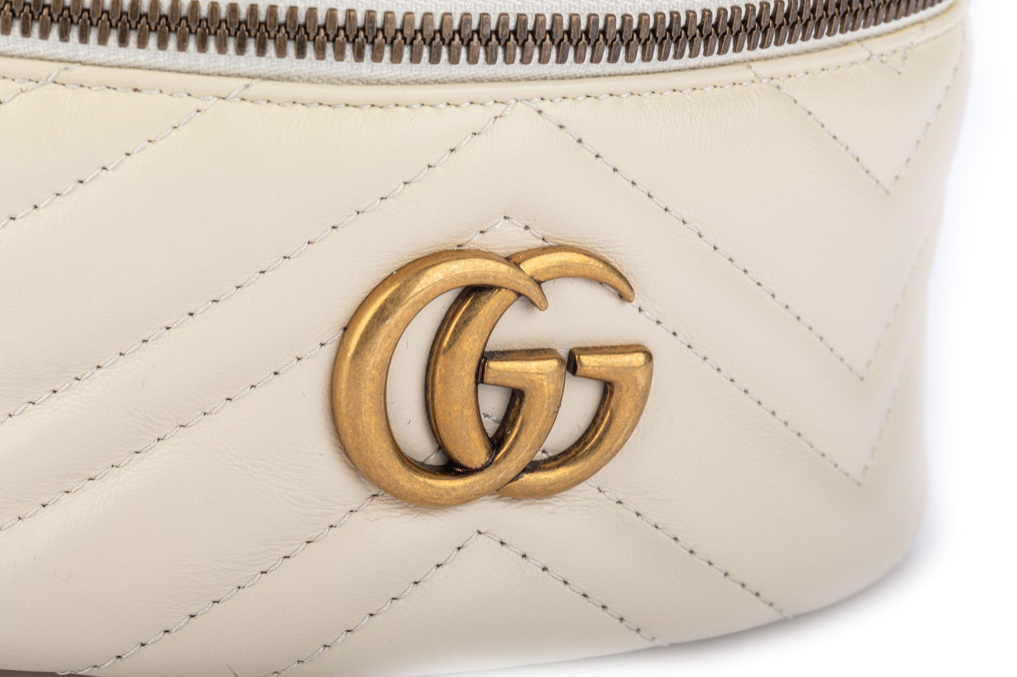 Gucci New Mini Cream Marmont Backpack In New Condition For Sale In West Hollywood, CA