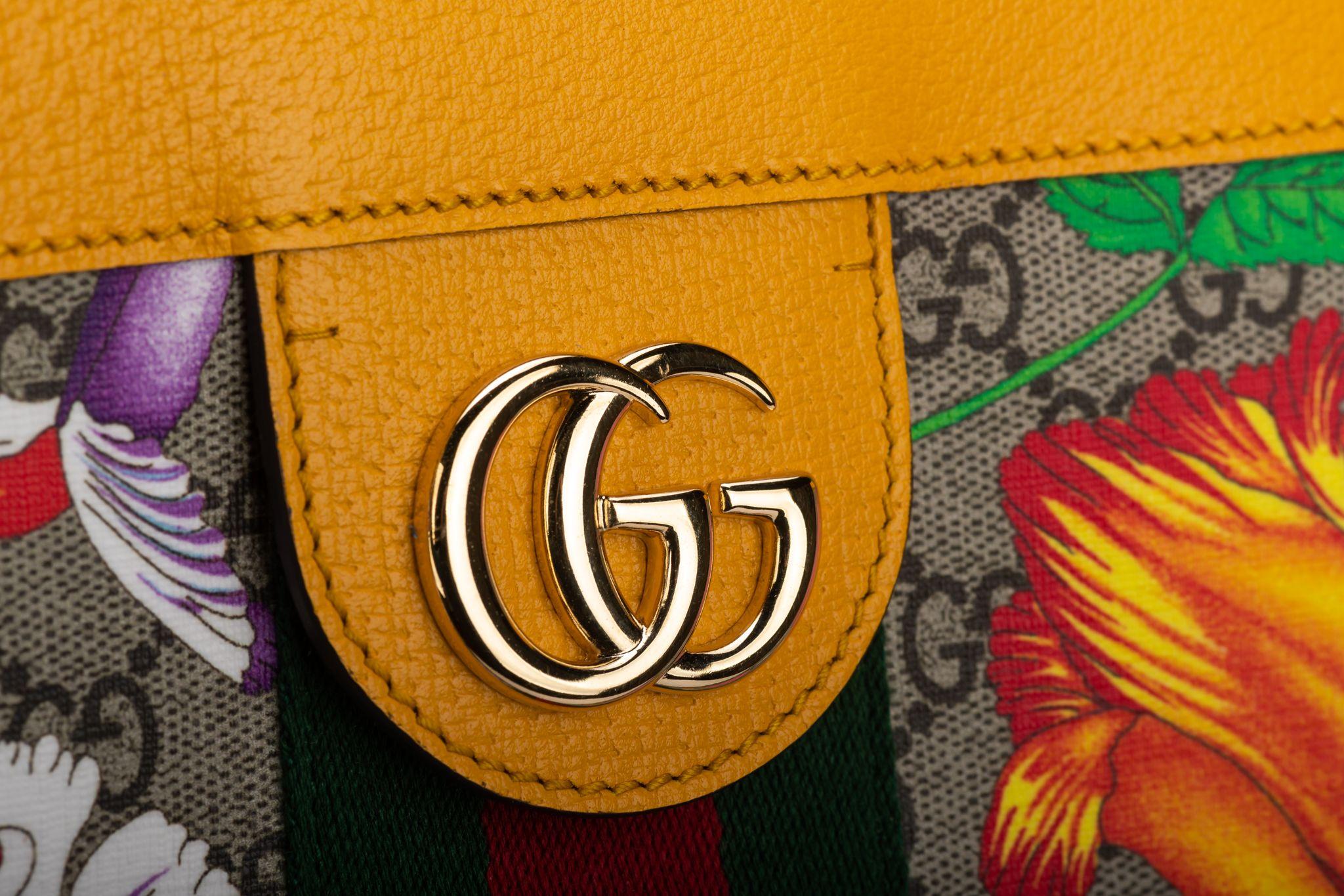 Gucci New Oversize Flora Tote Yellow 1
