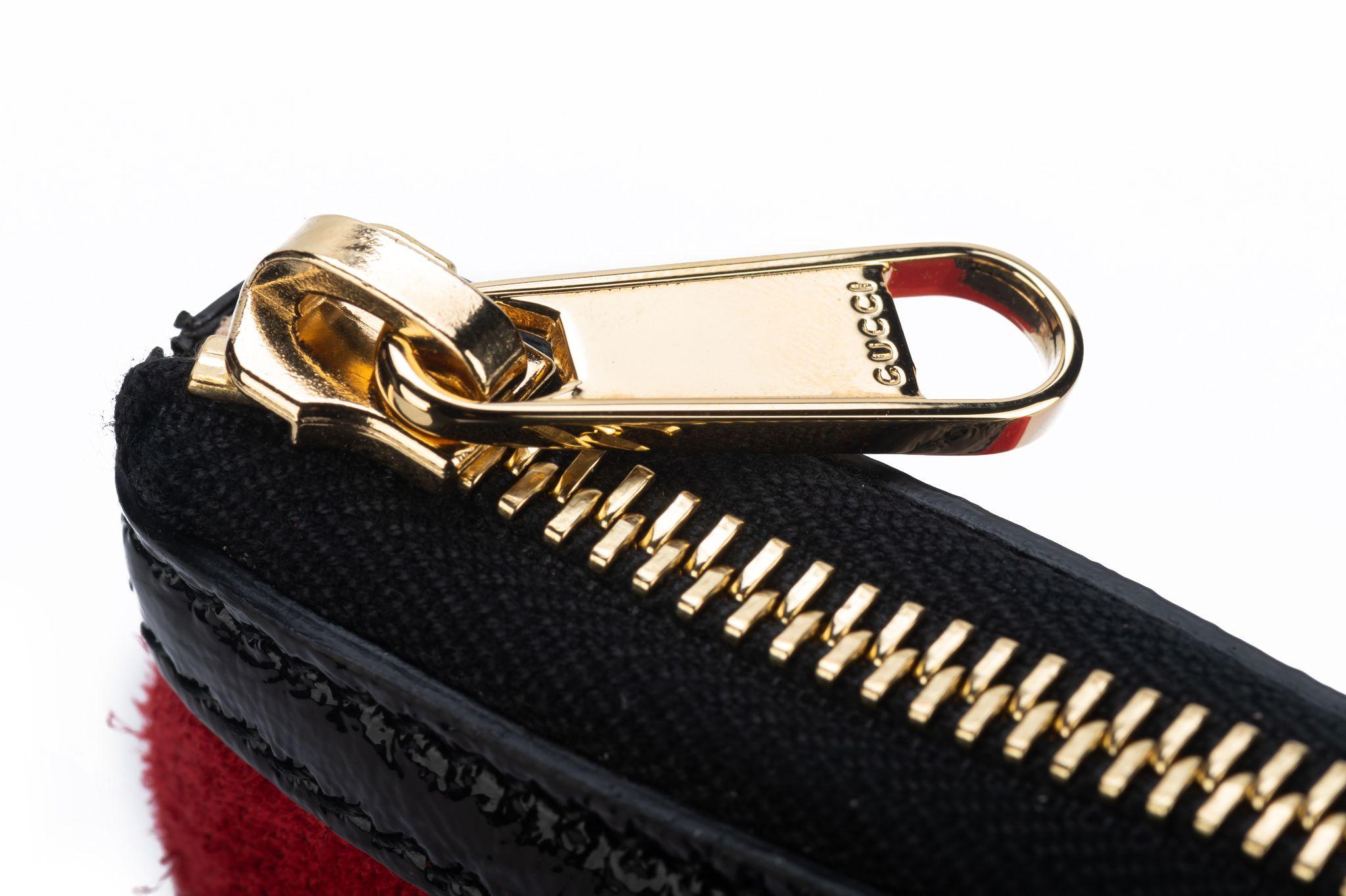 Gucci New Red Suede/Black Patent Clutch For Sale 3