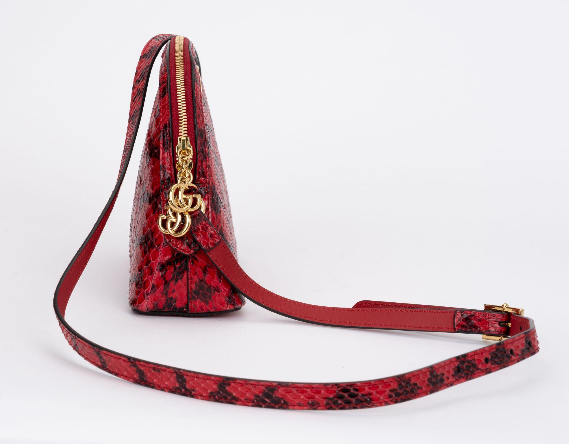 Gucci New Red Water Snake Cross Body Bag In New Condition For Sale In West Hollywood, CA