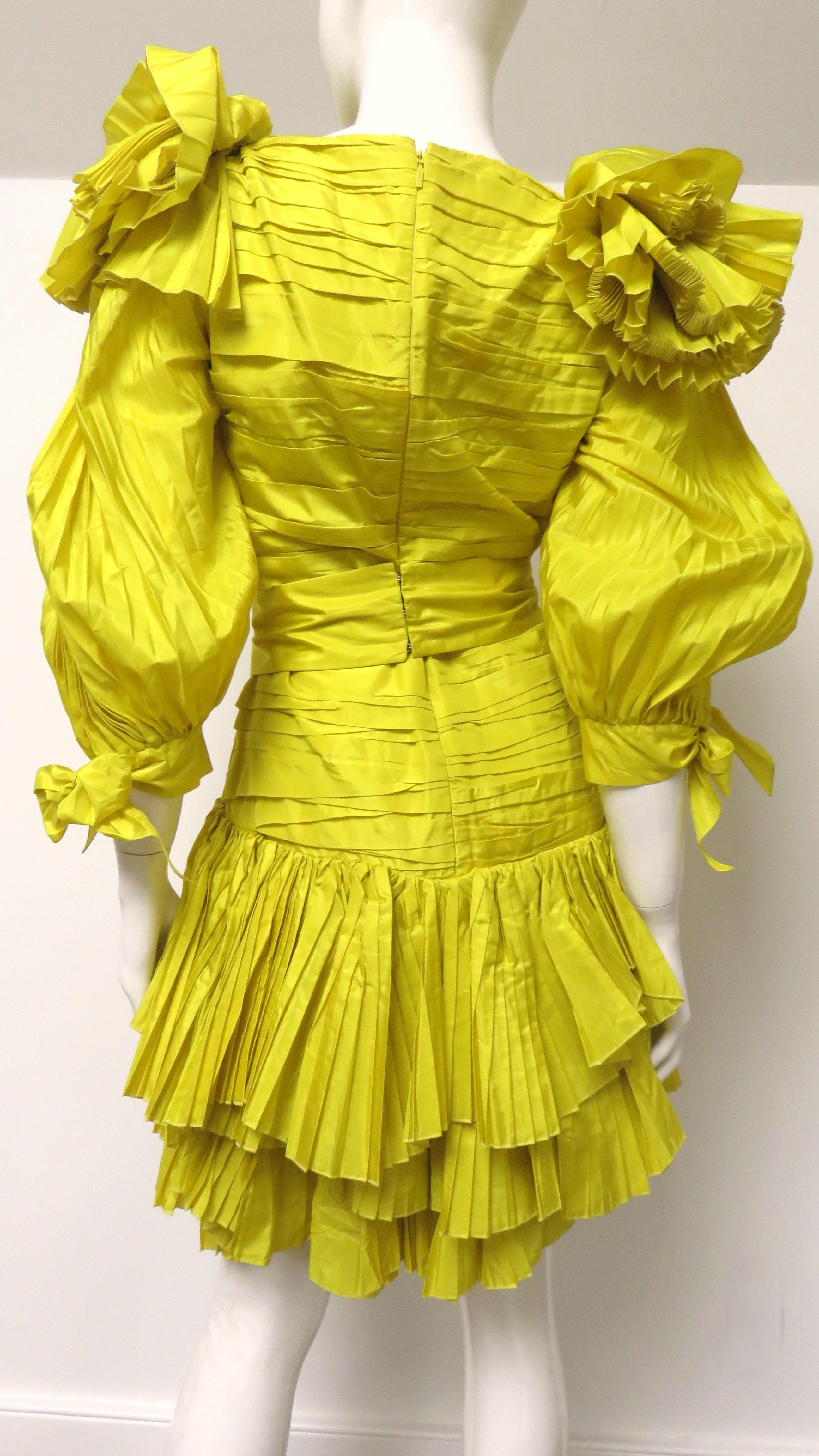 Gucci Nuevo Vestido de Seda con Volantes S/S 2018 en venta 6