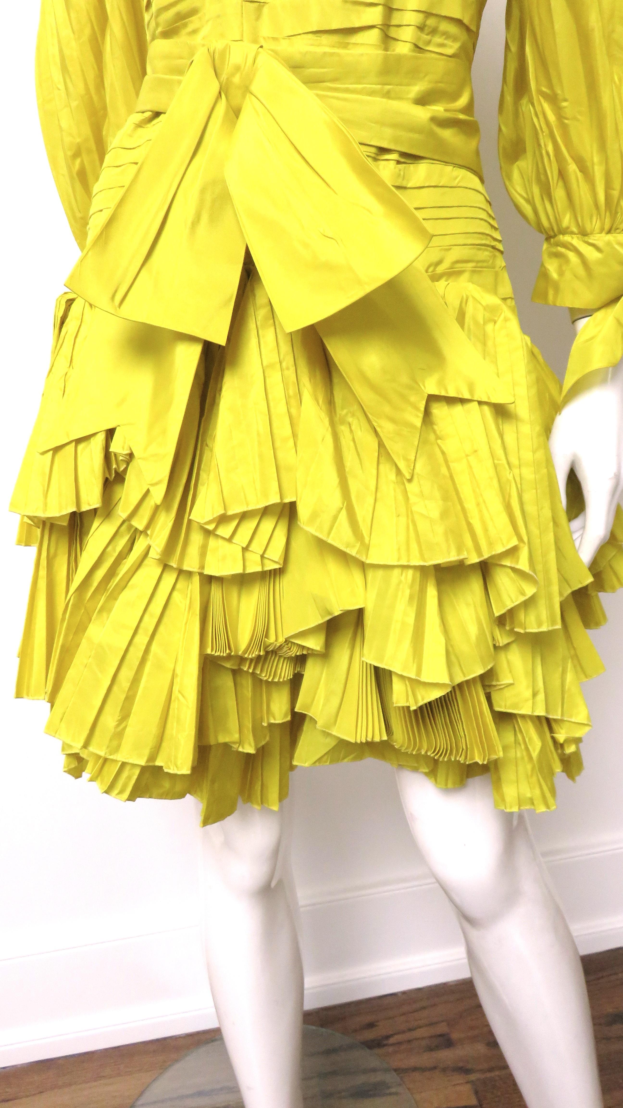 De las mujeres Gucci Nuevo Vestido de Seda con Volantes S/S 2018 en venta