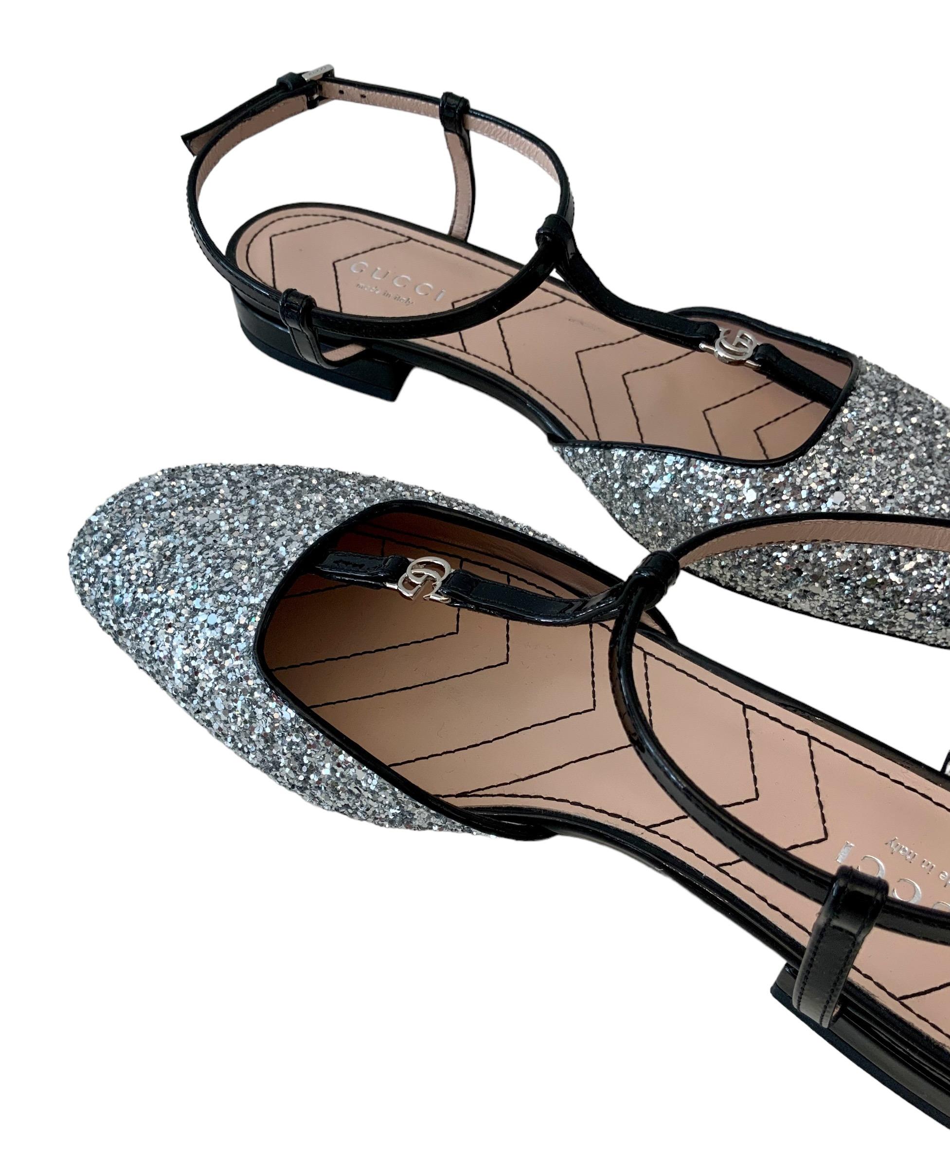 Gucci New Silver Glitter Double G Ballet Flats In Excellent Condition For Sale In Geneva, CH