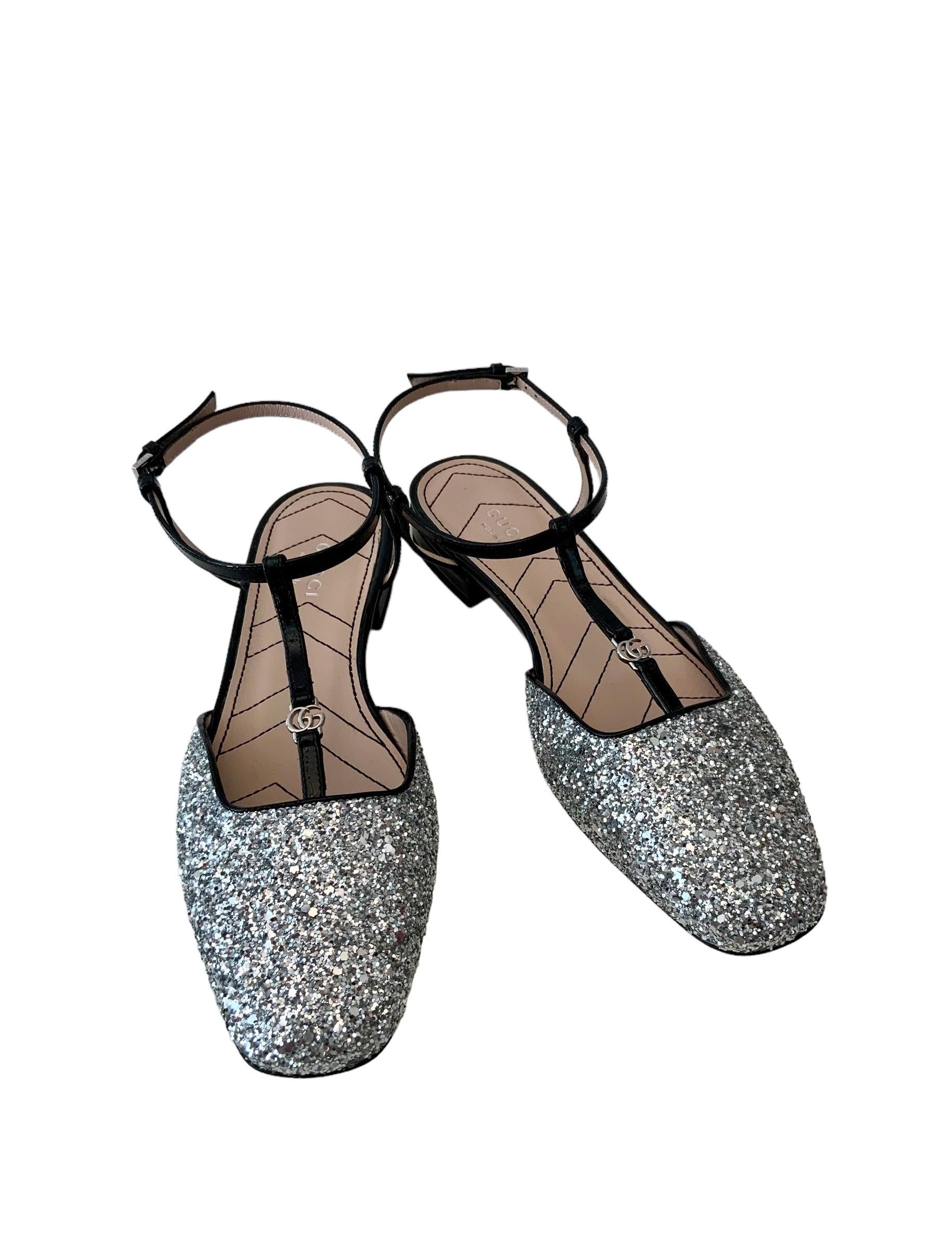 Gucci New Silver Glitter Double G Ballet Flats For Sale 3