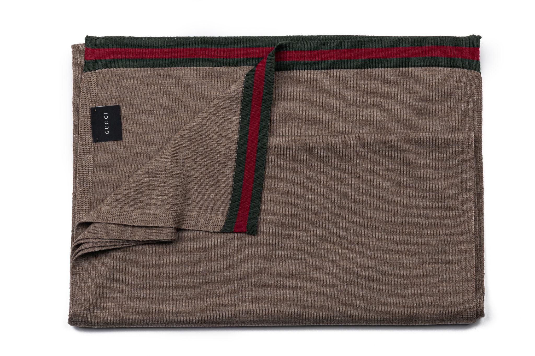Women's or Men's Gucci New Wool Shawl Brown For Sale