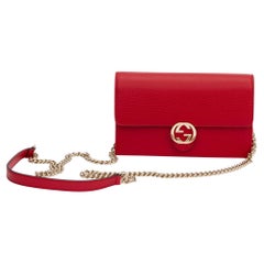 Gucci NIB Red Leather Cross Body Bag (sac en cuir)