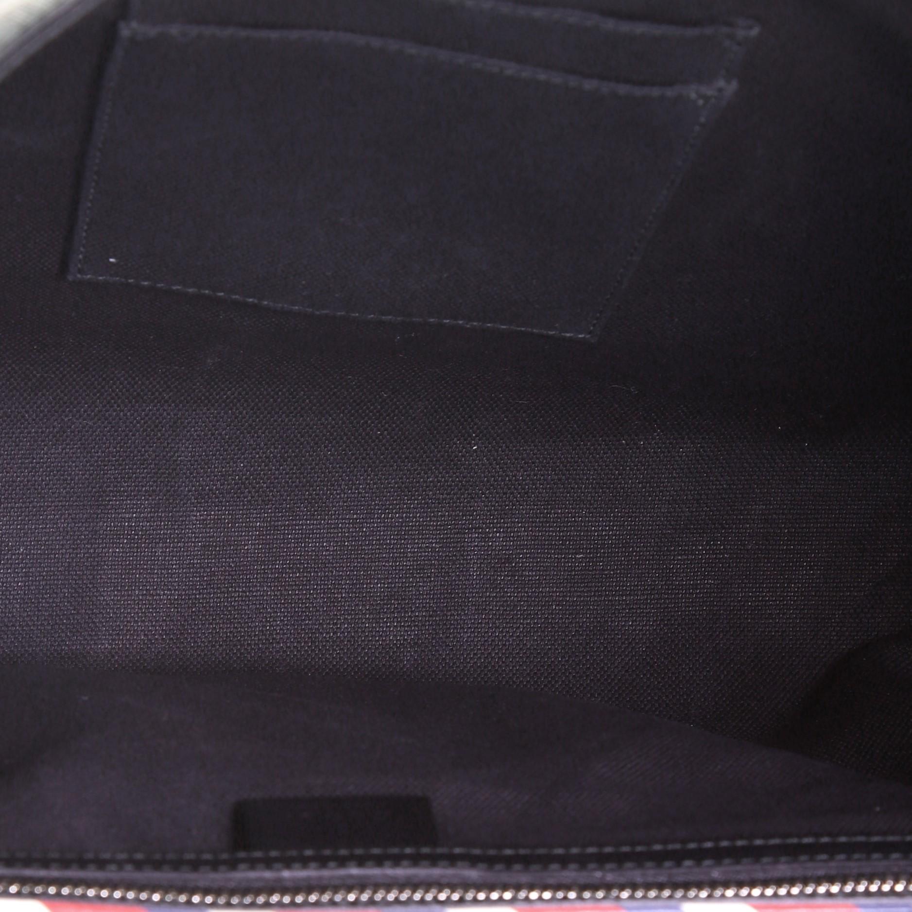 Gucci Night Courrier Flap Messenger GG aus beschichtetem Segeltuch mit Applique groß für Damen oder Herren