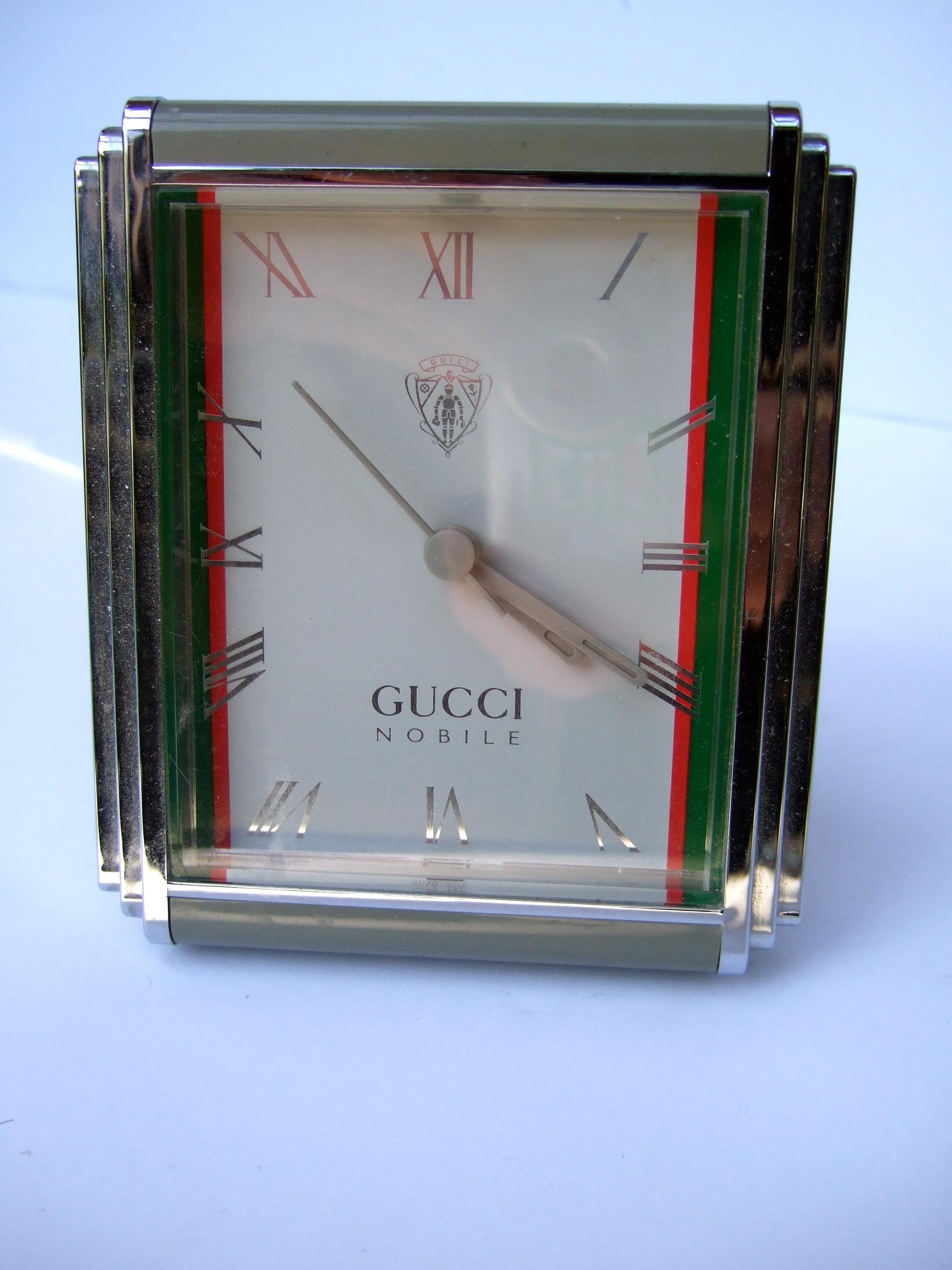 Women's or Men's Gucci Nobile Silver Metallic Molded Resin Framed Battery Table Clock c 1980s