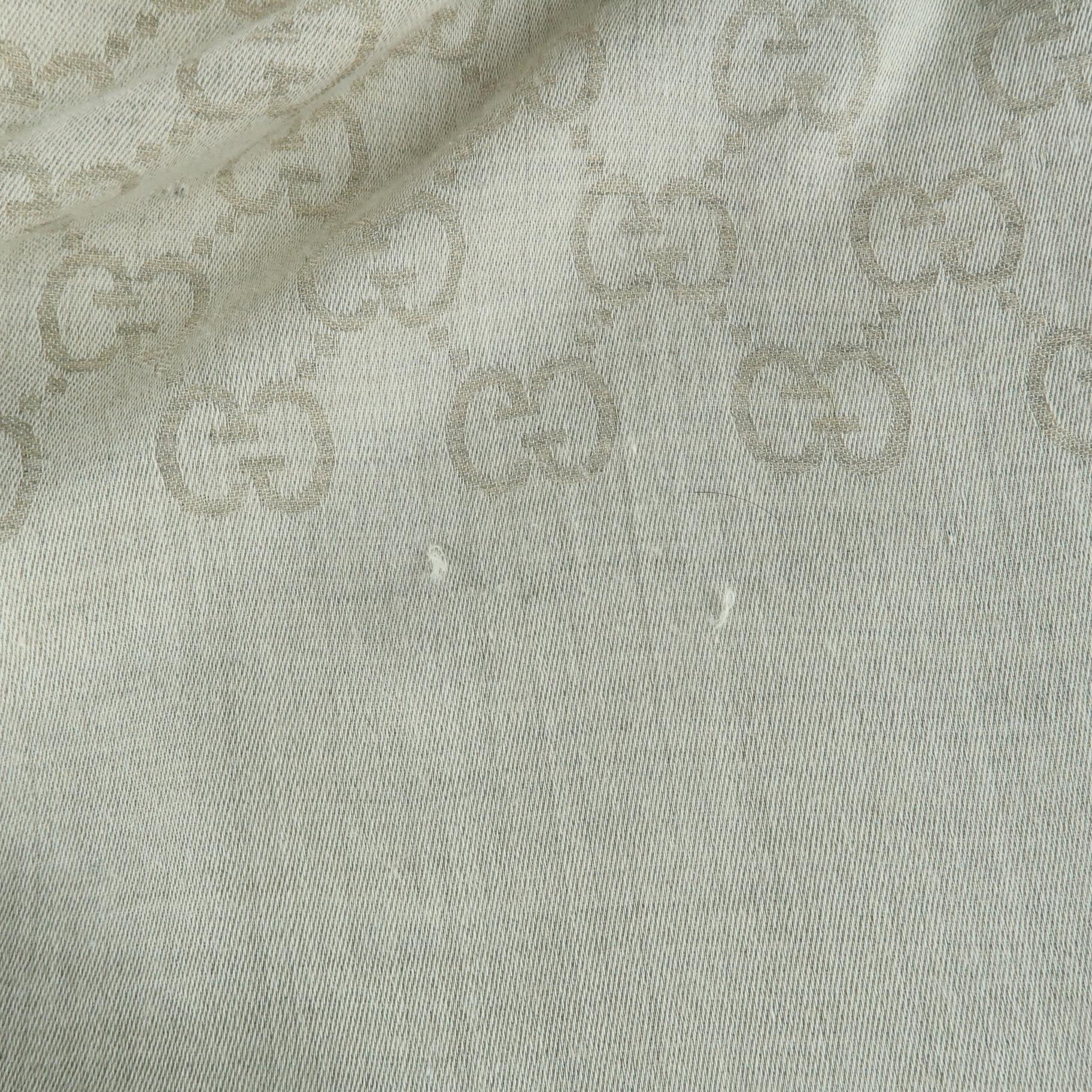 gucci beige wool monogram scarf