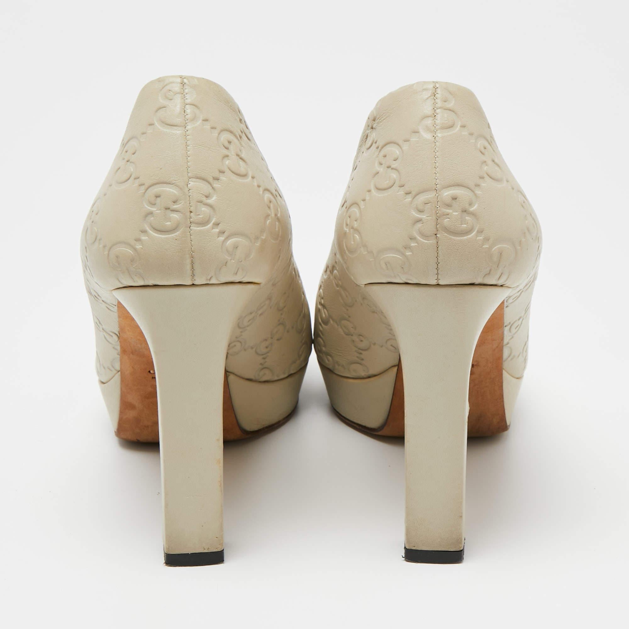 Gucci Off White Guccissima Leather Peep Toe Platform Pumps Size 37.5 For Sale 4
