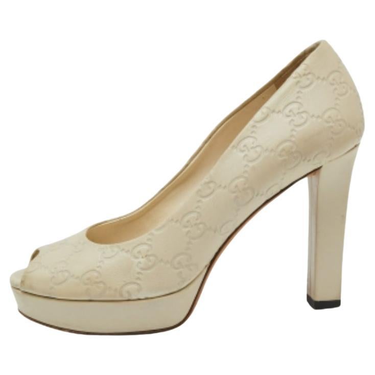 Gucci Off White Guccissima Leather Peep Toe Platform Pumps Size 37.5 en vente