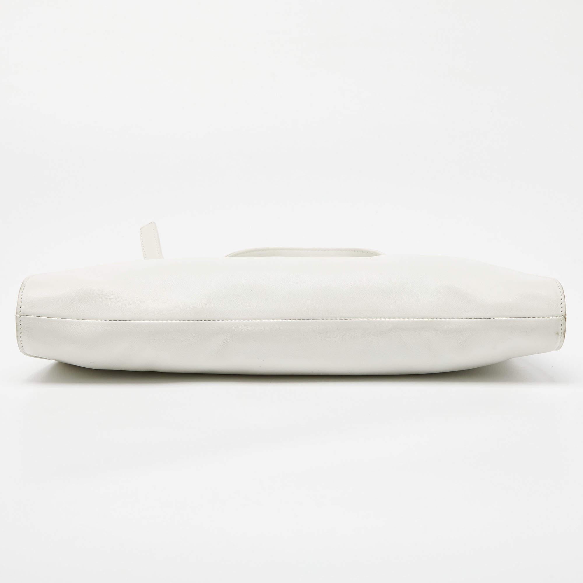 Gucci Hobo de piel blanco roto 3