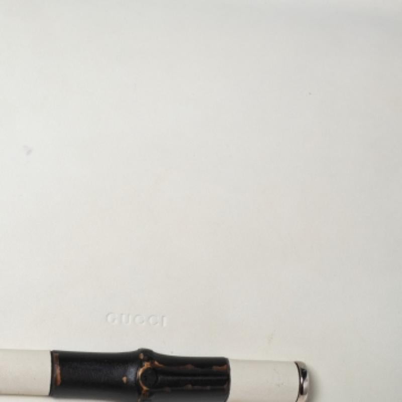 Gucci - Sac à rabat Lady Bamboo en cuir blanc cassé en vente 1